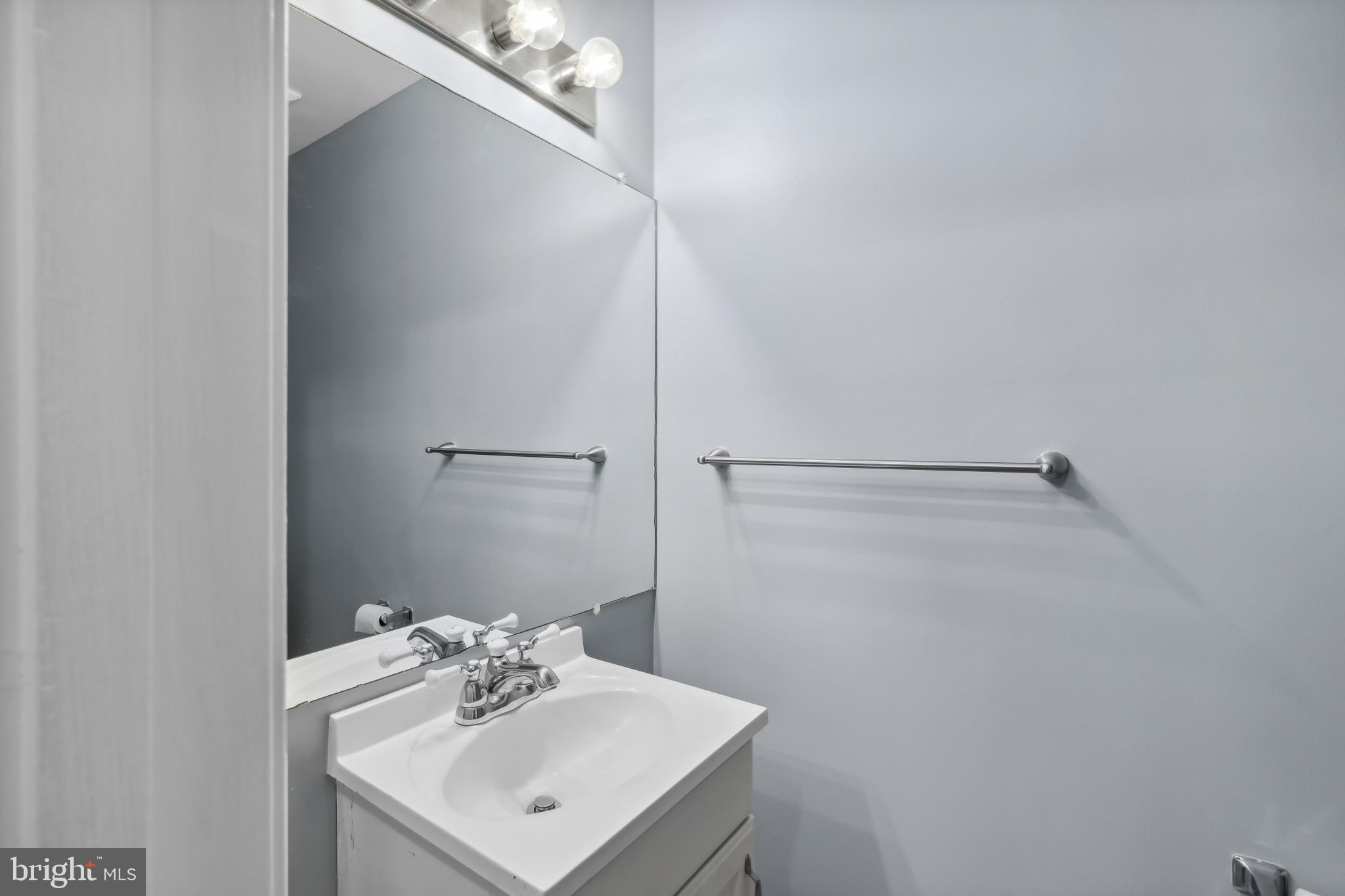 GLENSFORD CONDO - Residential