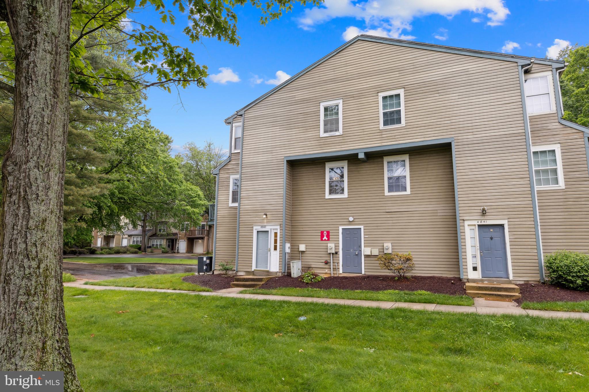 GLENSFORD CONDO - Residential
