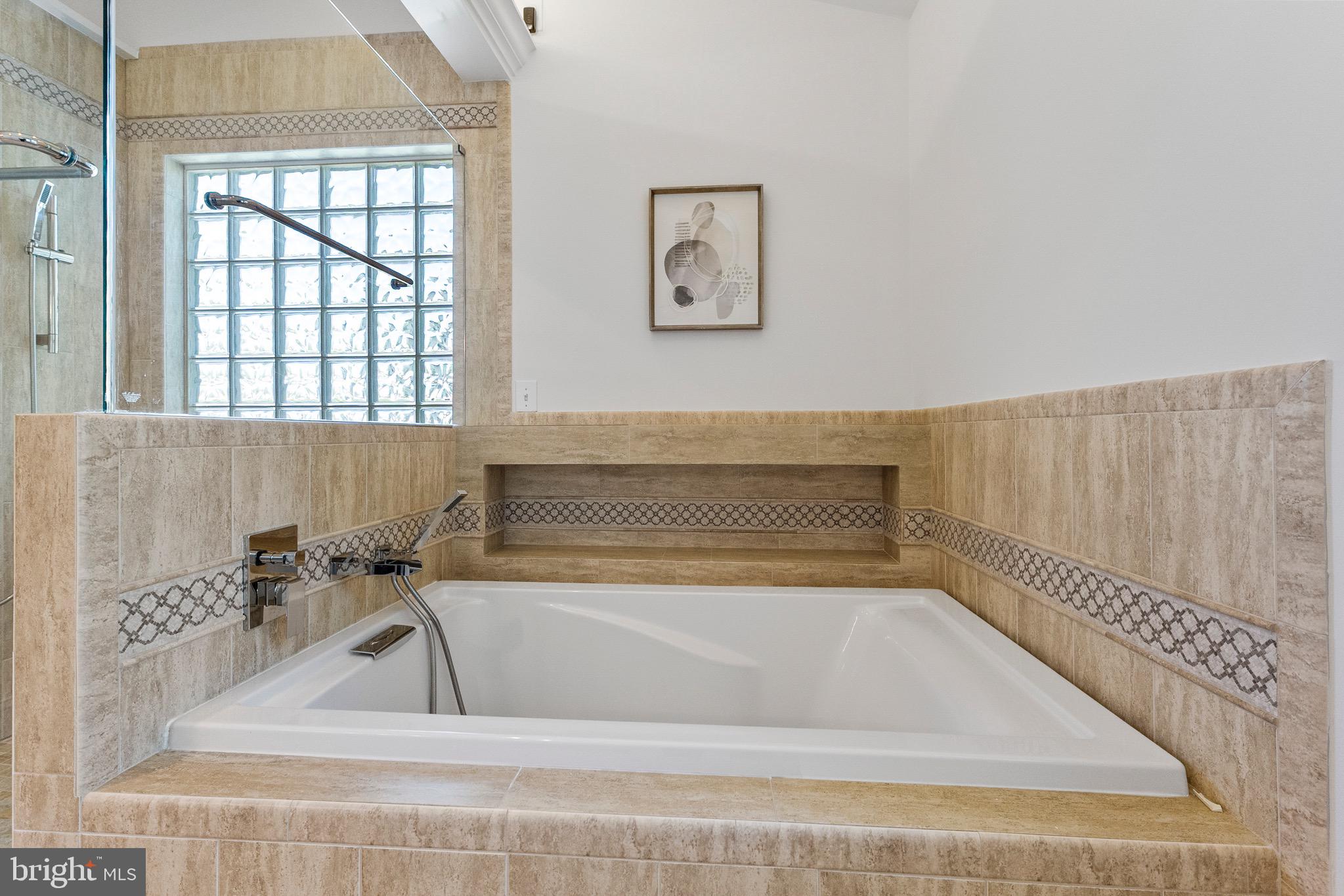 STONELEIGH - Residential