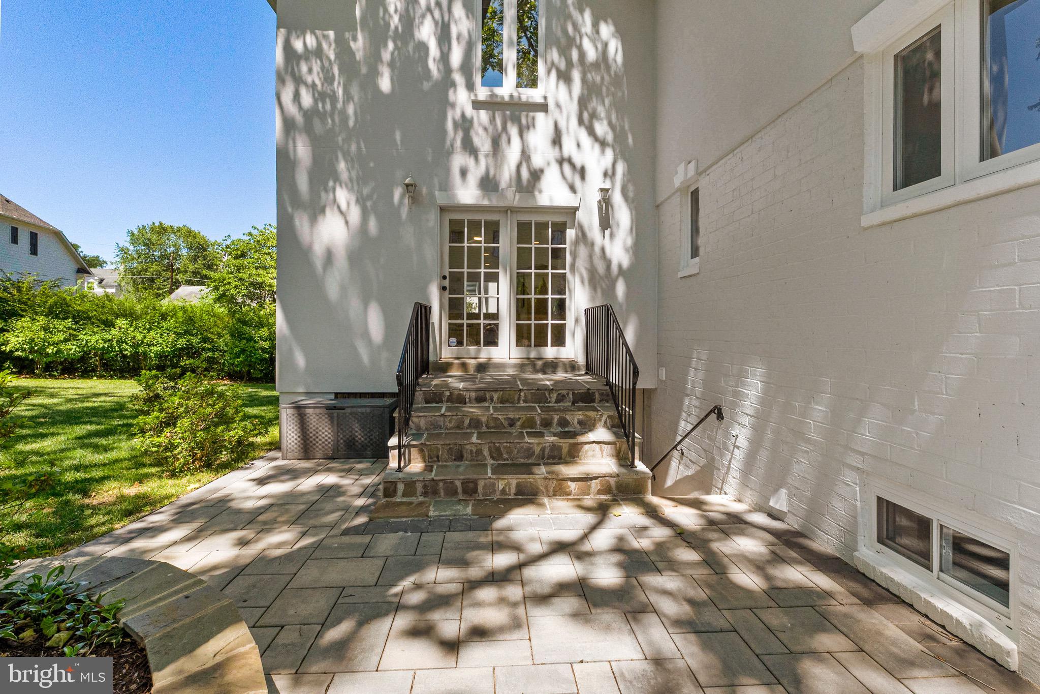STONELEIGH - Residential