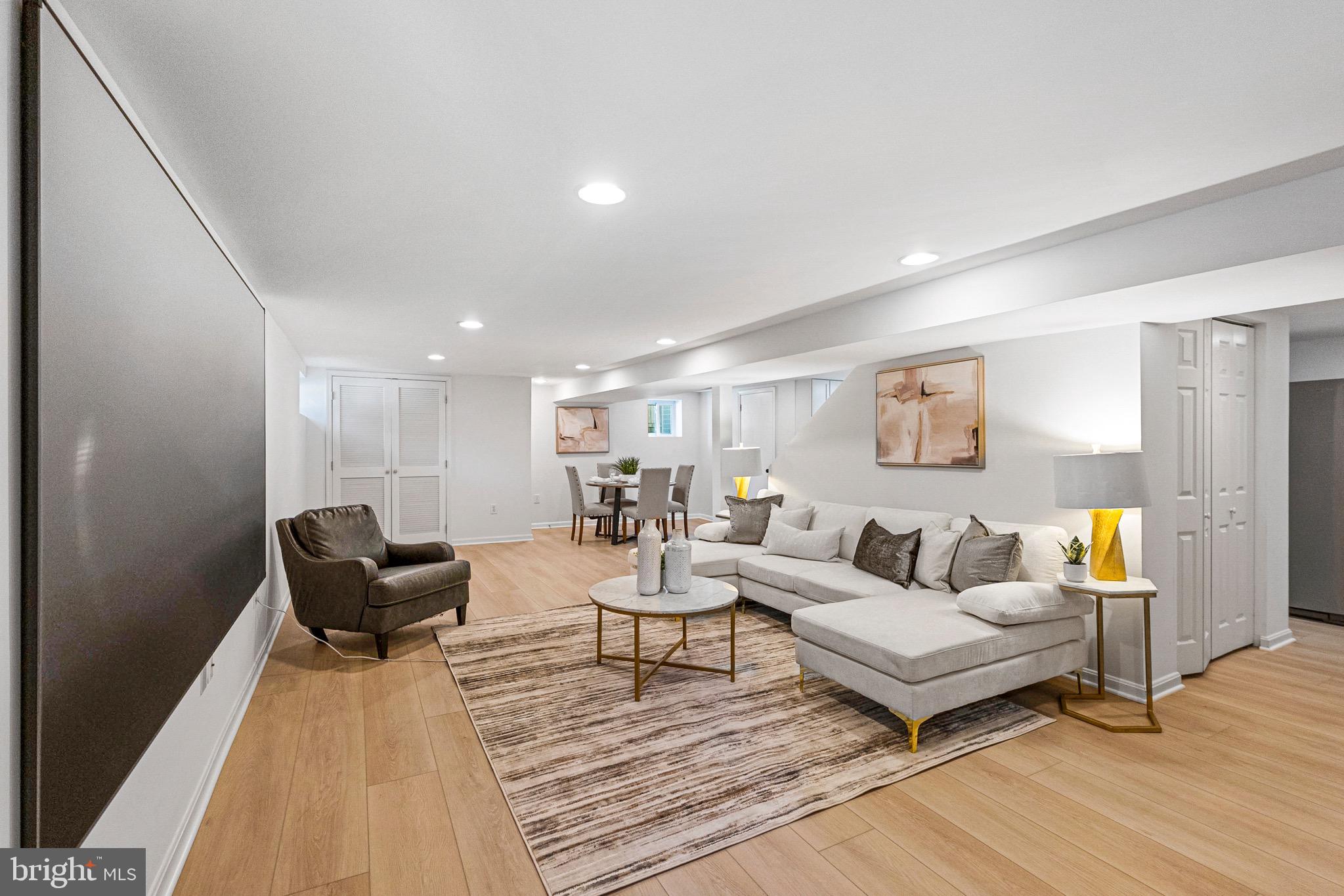 STONELEIGH - Residential