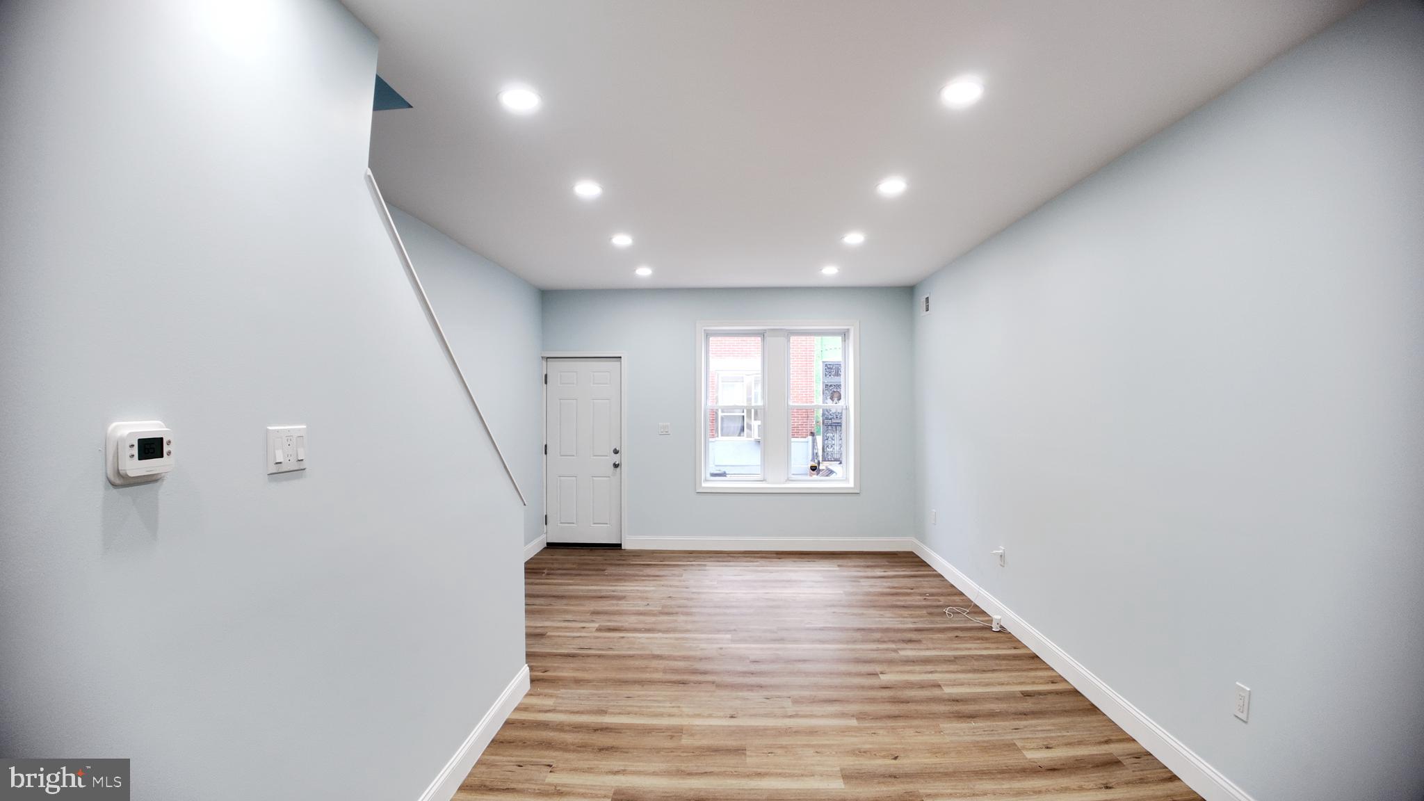 STRAWBERRY MANSION - Residential