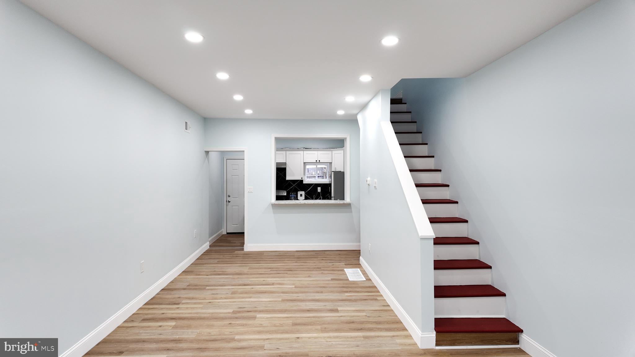 STRAWBERRY MANSION - Residential