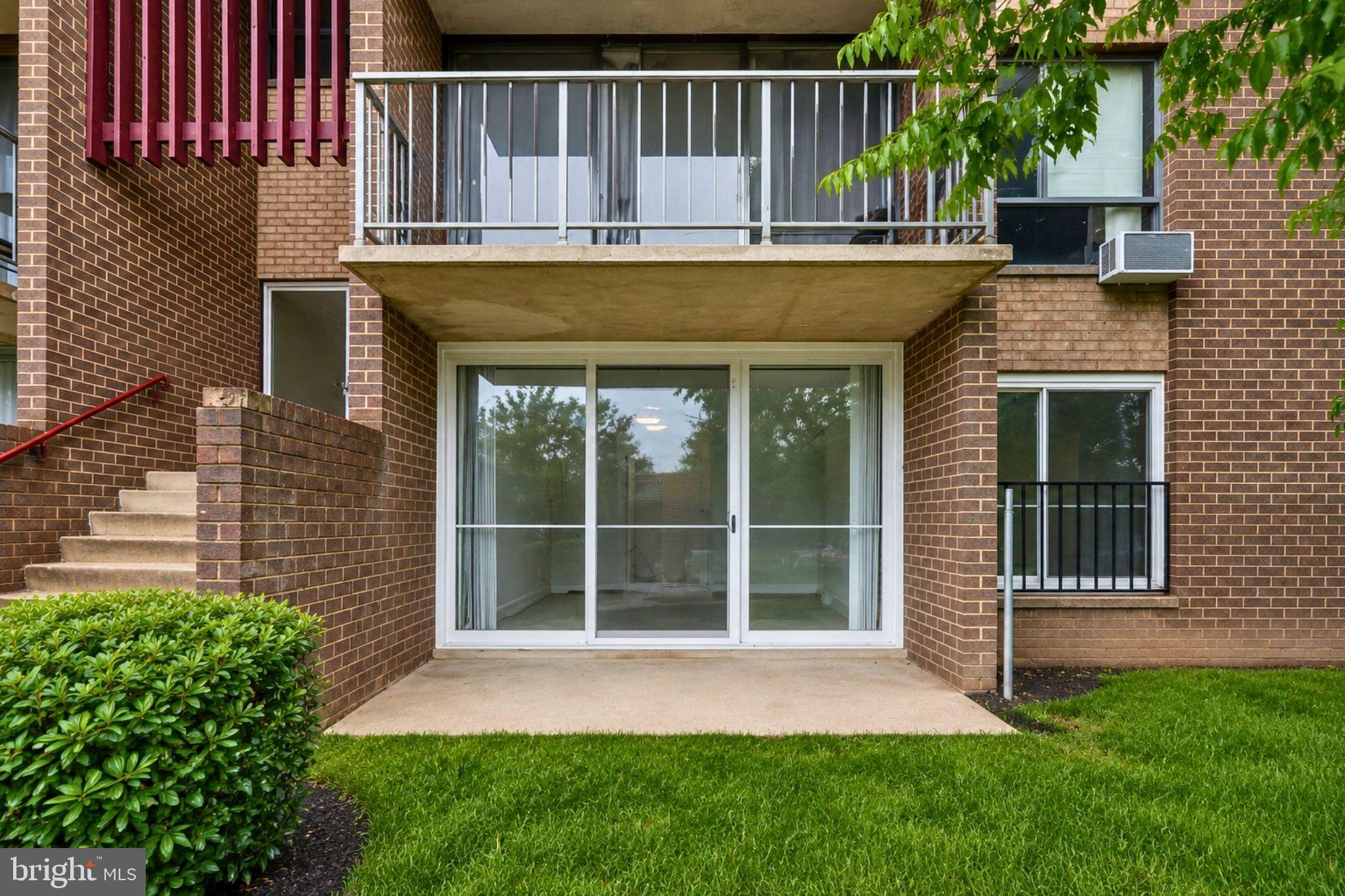 BEDFORD TOWNE CONDO - Residential