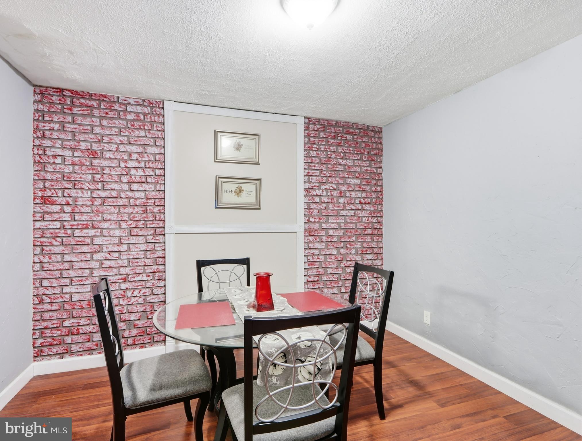ROSEMONT - Residential