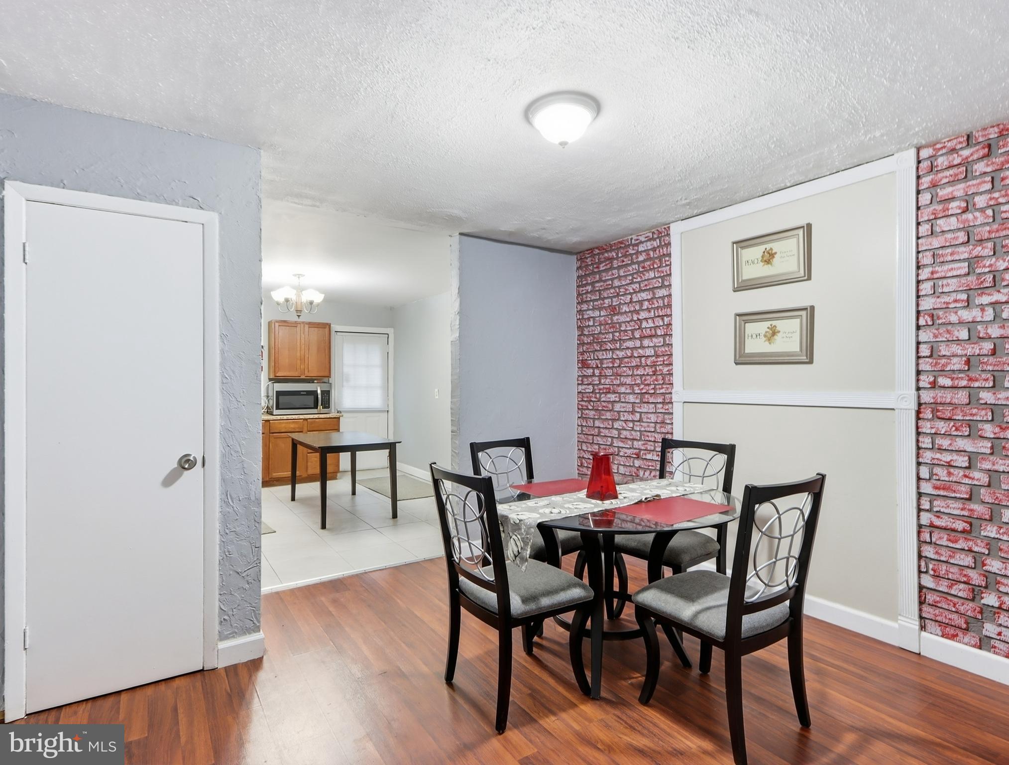 ROSEMONT - Residential