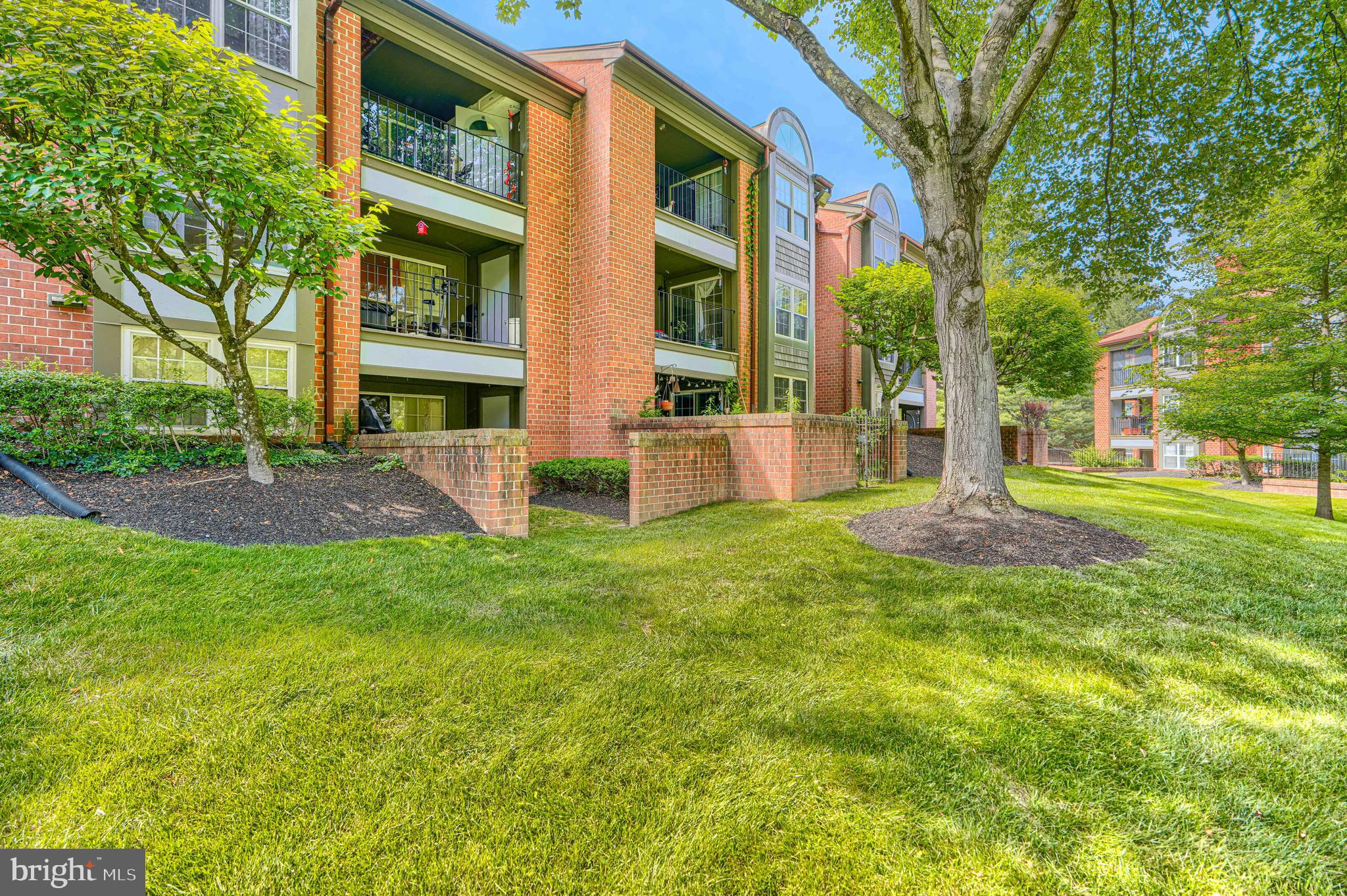 THE FALLS GARDEN - Residential