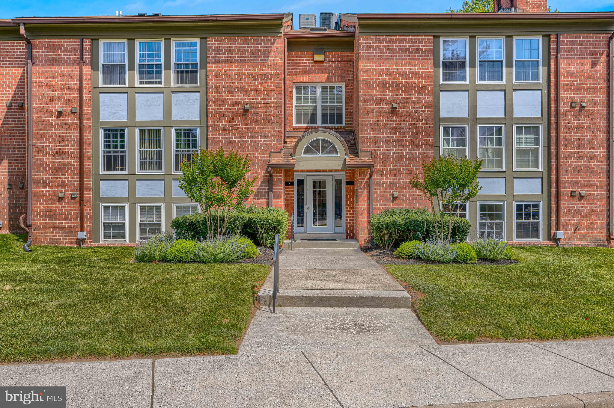 THE FALLS GARDEN - Residential