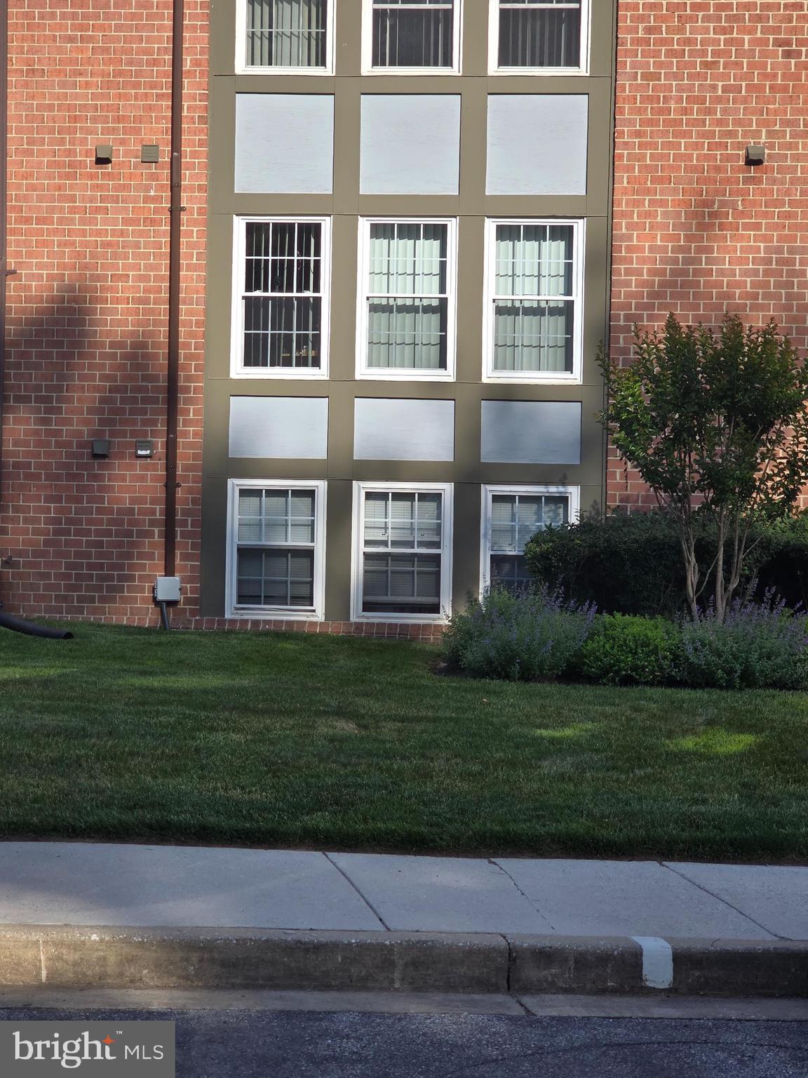 THE FALLS GARDEN - Residential