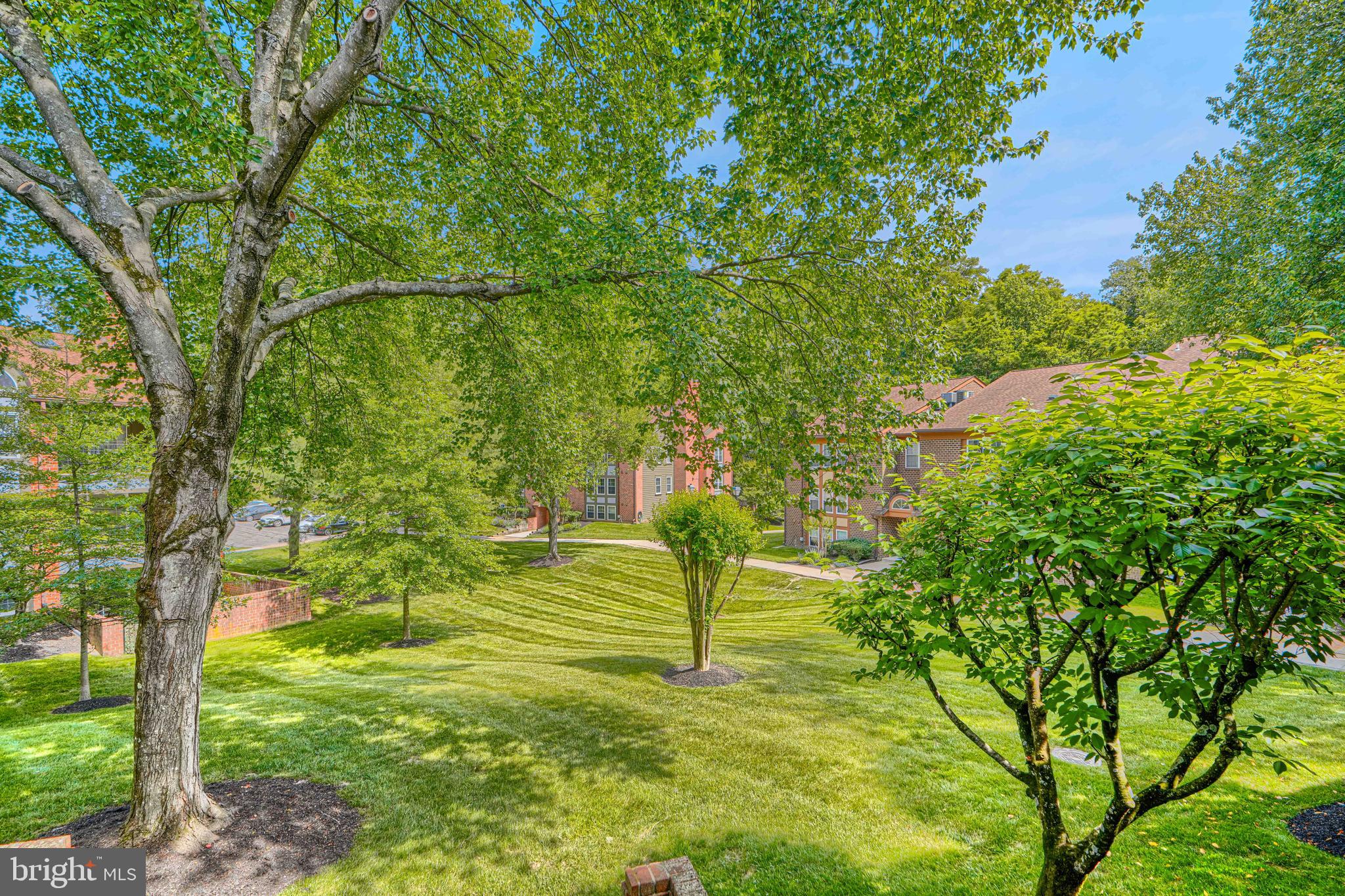 THE FALLS GARDEN - Residential