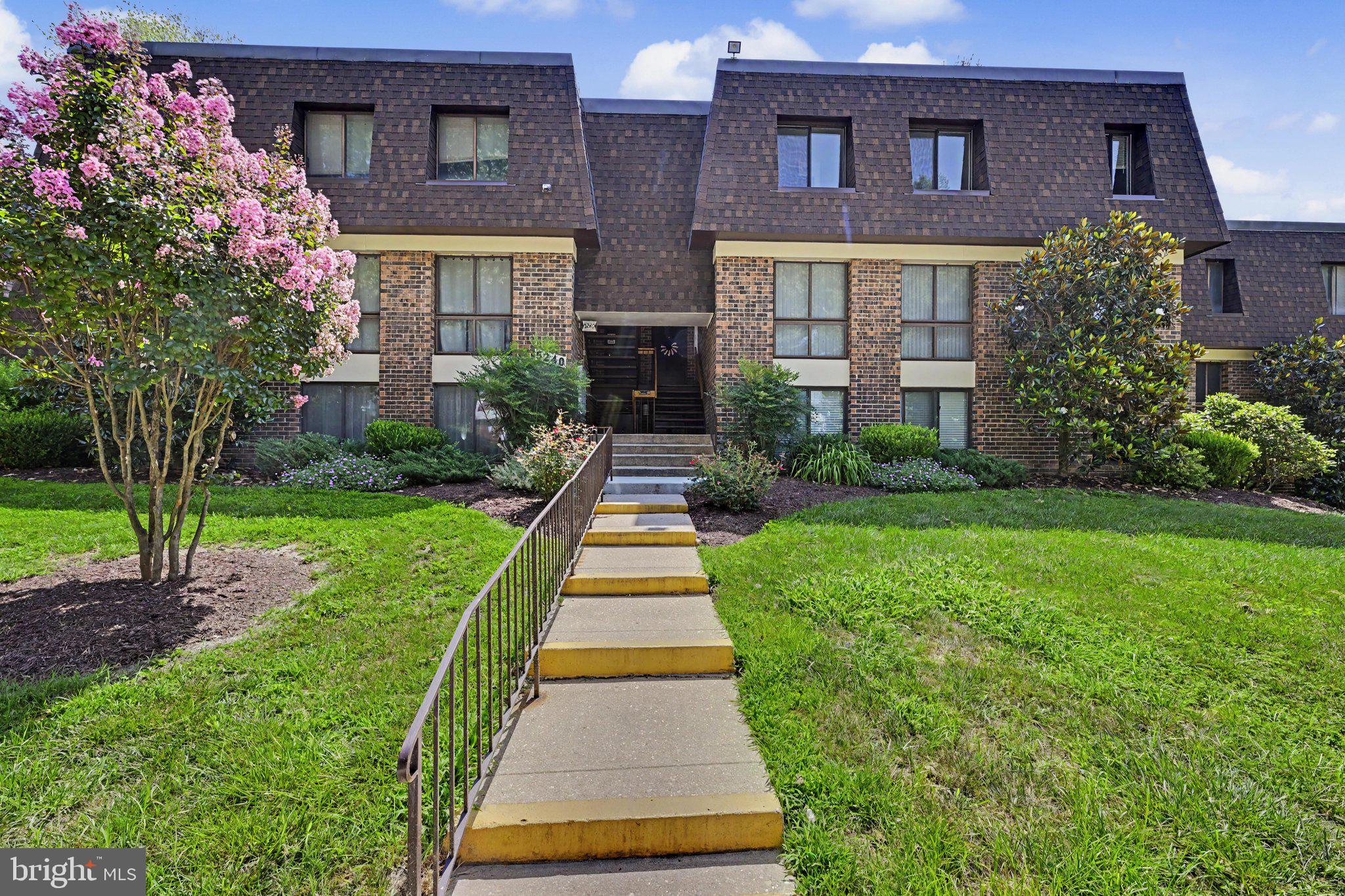 >> TURN KEY EQUITY <<>> Immediate Availability << Well Maintained Unit In The Heart Of The Fabulous Columbia [#1 Place to Live [Money Magazine] Over 1,200 Square Feet Of Living Space - Hardwood Floors Throughout, Large Living Area, Spacious Bedrooms & Primary Bedroom Featuring Private  En Suite - Large Separate Dining Room, In Unit Washer/Dryer Hookup - Lovely Secluded Balcony Overlooking Rear Yard -Walking Distance to The Mall In Columbia, Merriweather Post Pavilion, Restaurants [Convenient Shopping Within Minutes] and Check Out Wilde Lake & Lake Kittamaqundi (Short Stroll) - Easy Access Out to All Major Routes & All Points in Between (Ft Meade-NSA-Washington Dc-Baltimore, Frederick, Annapolis & The Chesapeake Bay) >> Experience Central Maryland, Columbia.