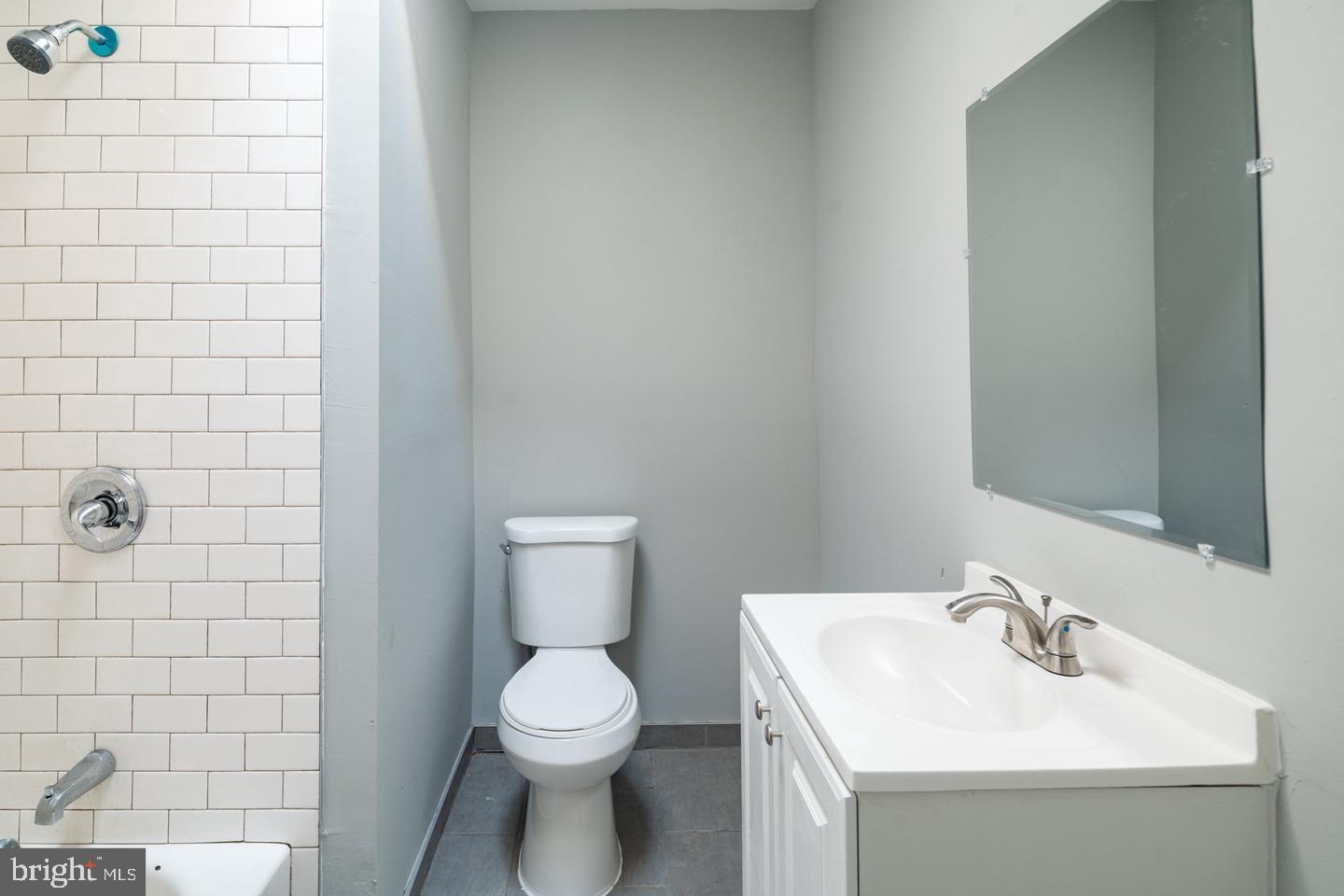 PORT RICHMOND - Residential
