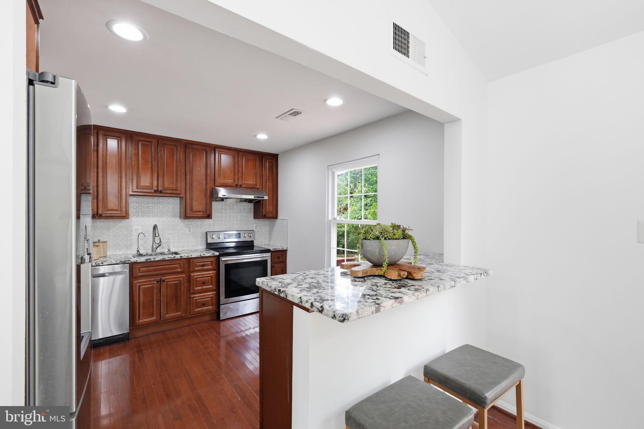 CHURCHILL TOWN SECTOR - Residential