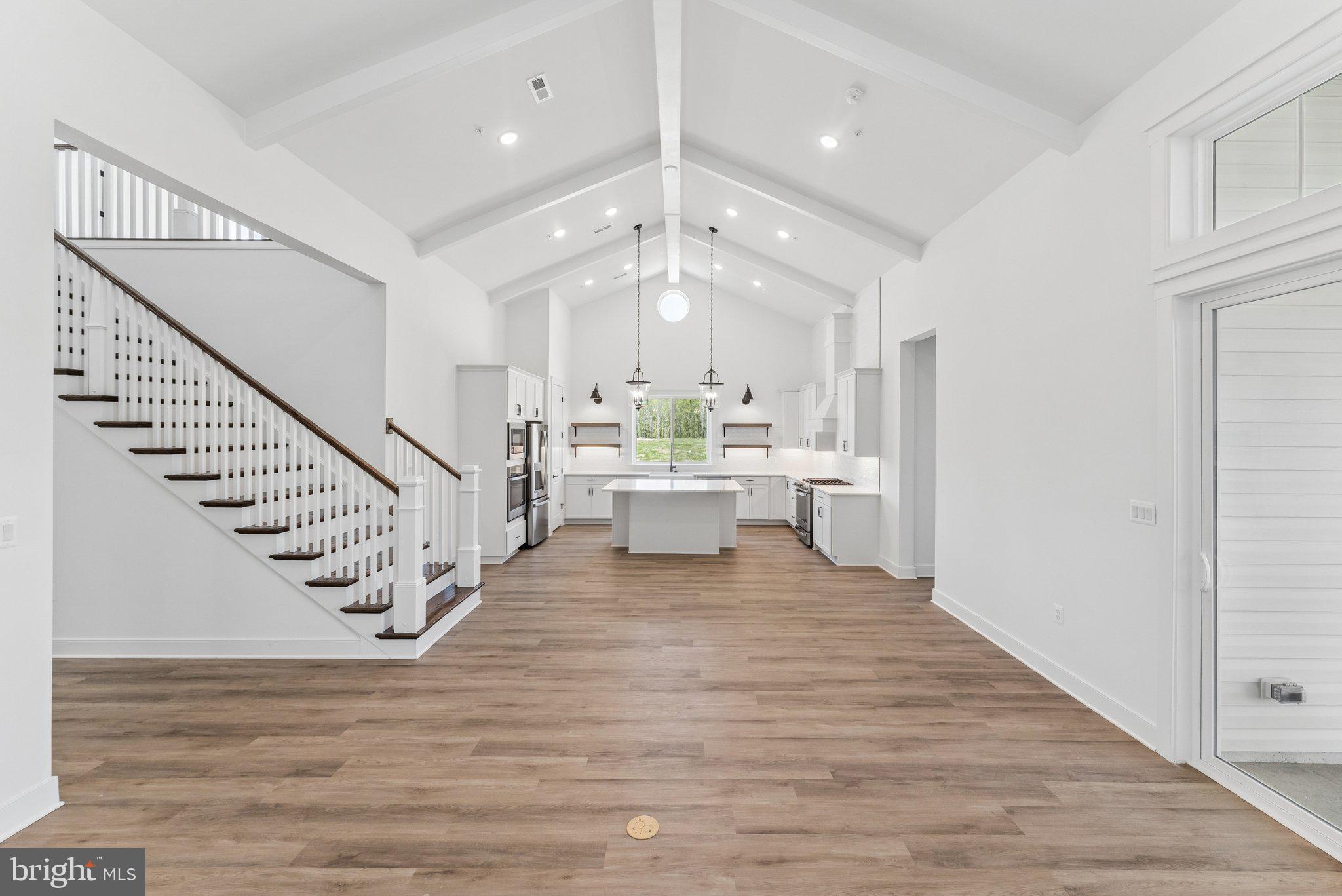 FOUR SEASONS AT KENT ISLAND - Residential