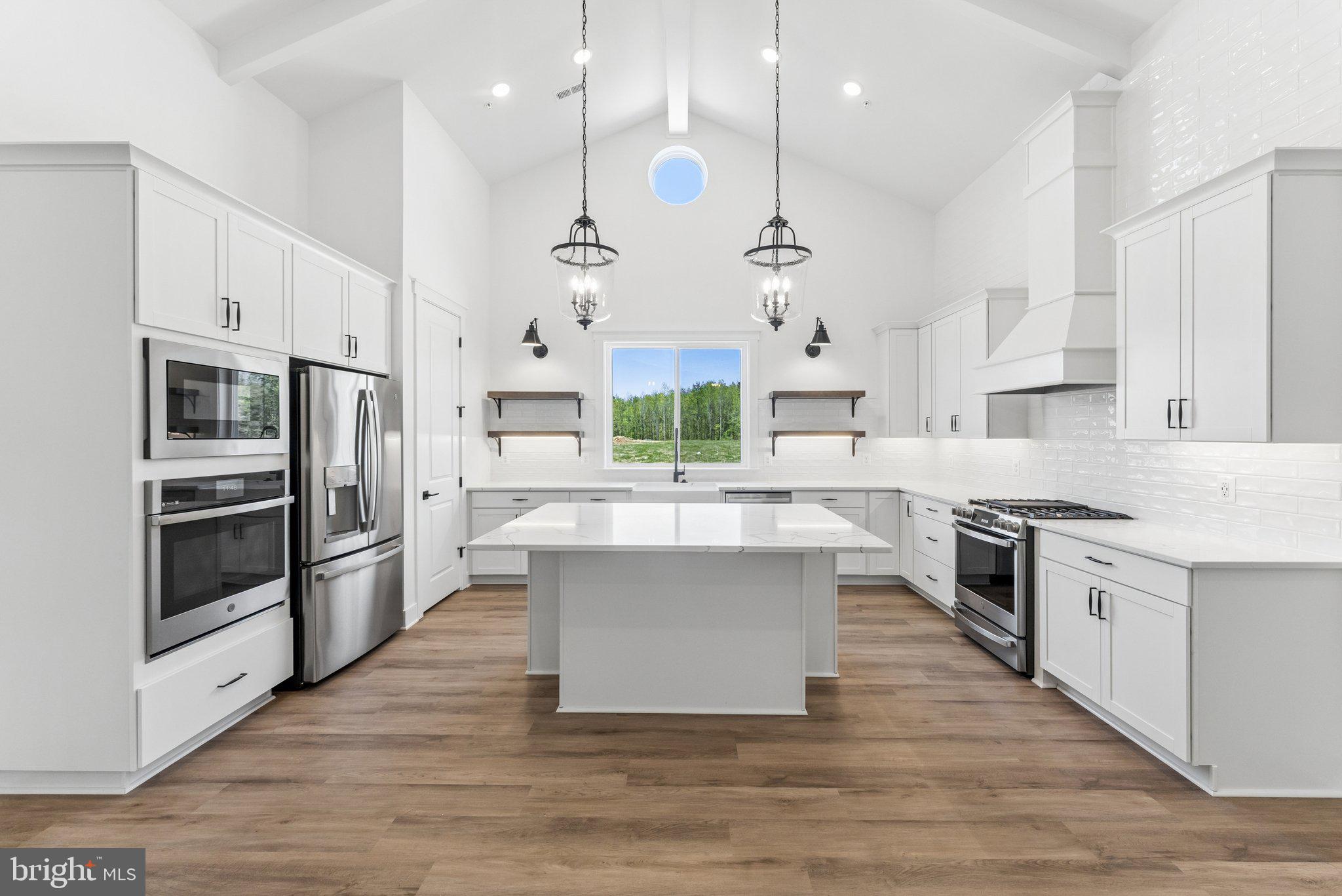 FOUR SEASONS AT KENT ISLAND - Residential