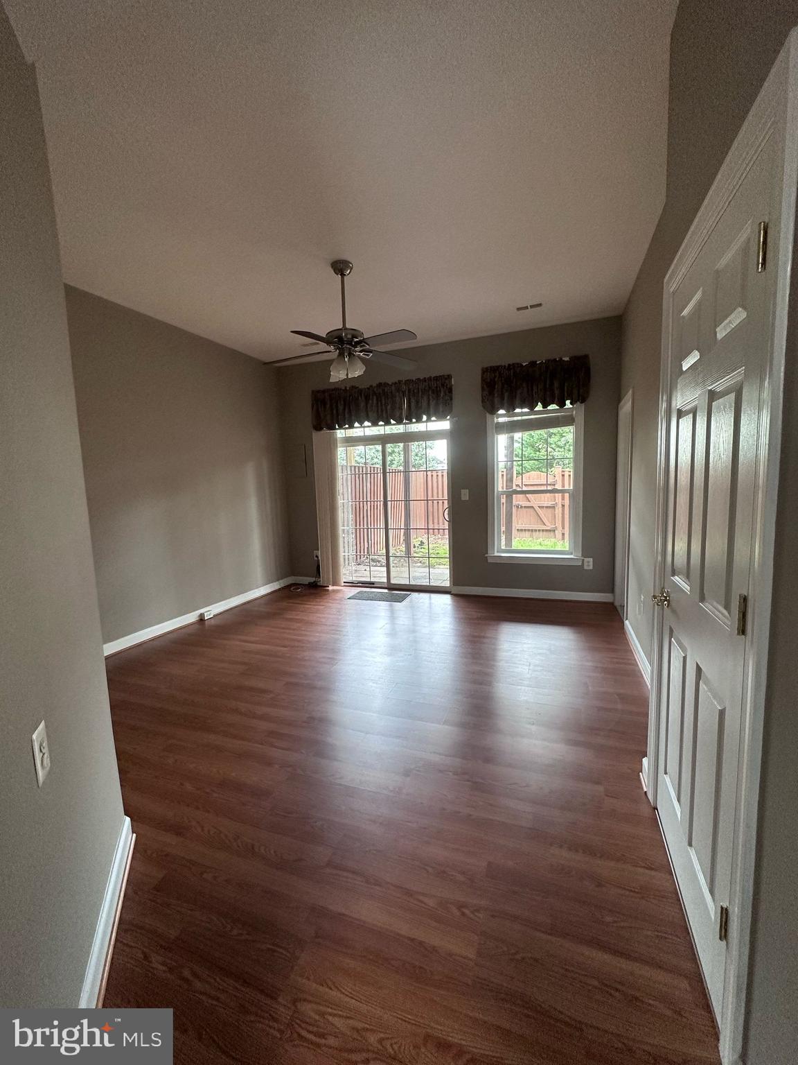 BLOOMS MILL - Residential Lease