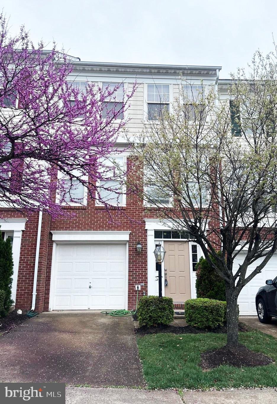BLOOMS MILL - Residential Lease