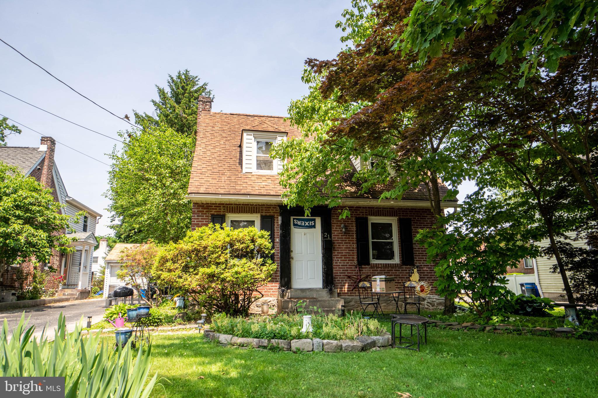 Welcome to 21 Mancil Road, a 2 bed, 1.5 bath, Cape Cod style home in sought after Media.  Enter the home into the spacious living room with gas fireplace and hardwood floors that continue into the dining room.  Pass through to the kitchen makes it easy to entertain and communicate between rooms.  In the colder months sit fireside in the inviting family room or head out back where you can relax and enjoy the outdoors.  A powder room completes the main level.  On the upper level you will find 2 spacious bedrooms with closets and hardwood floors and a full bath with tub/shower.  This home is located right by Media Boro, close to all the amazing restaurants, shopping and activities Media has to offer.  Get all this and more right in Rose Tree Media School District.  Property being sold is a Short Sale. Third Party processor required (see attached 
disclosures) that must be signed and presented with all offers. All offers and real estate agent 
commissions are subject to 3rd party approval from seller(s) mortgage company/lenders and any other 
lien holders. Home is being sold in As-Is condition with no warranties expressed or implied. Home 
inspection is for informational purposes only.
