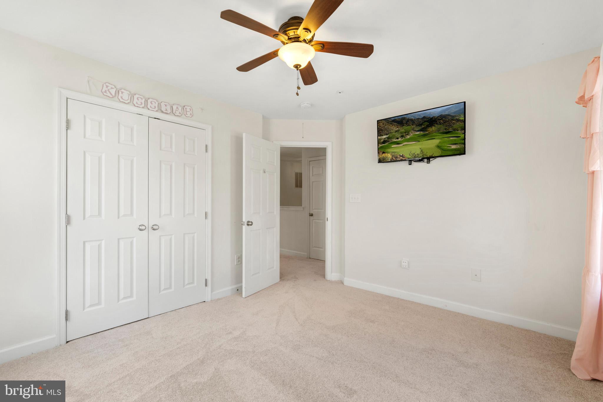 OAK TREE LANDING - Residential