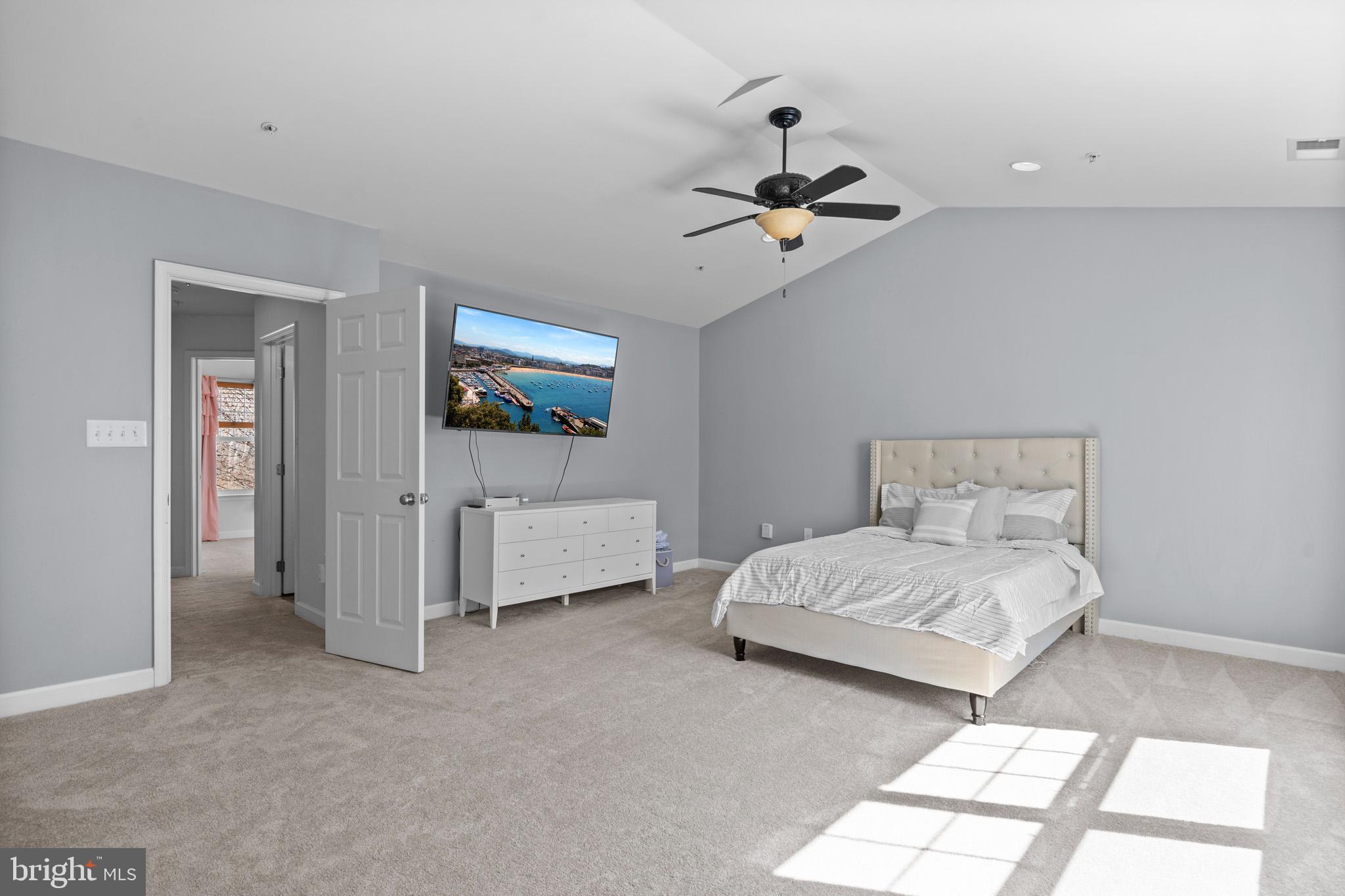 OAK TREE LANDING - Residential