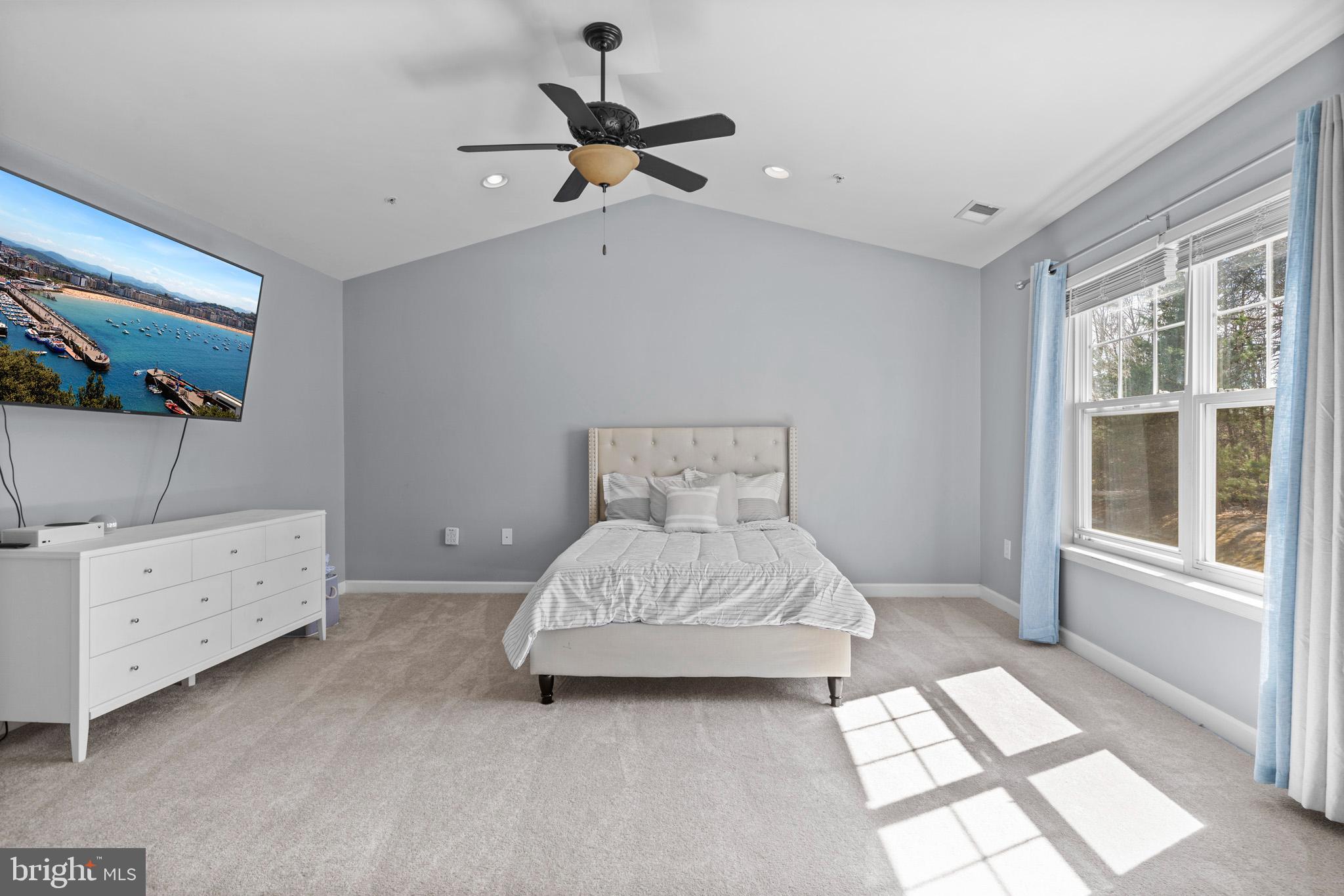OAK TREE LANDING - Residential