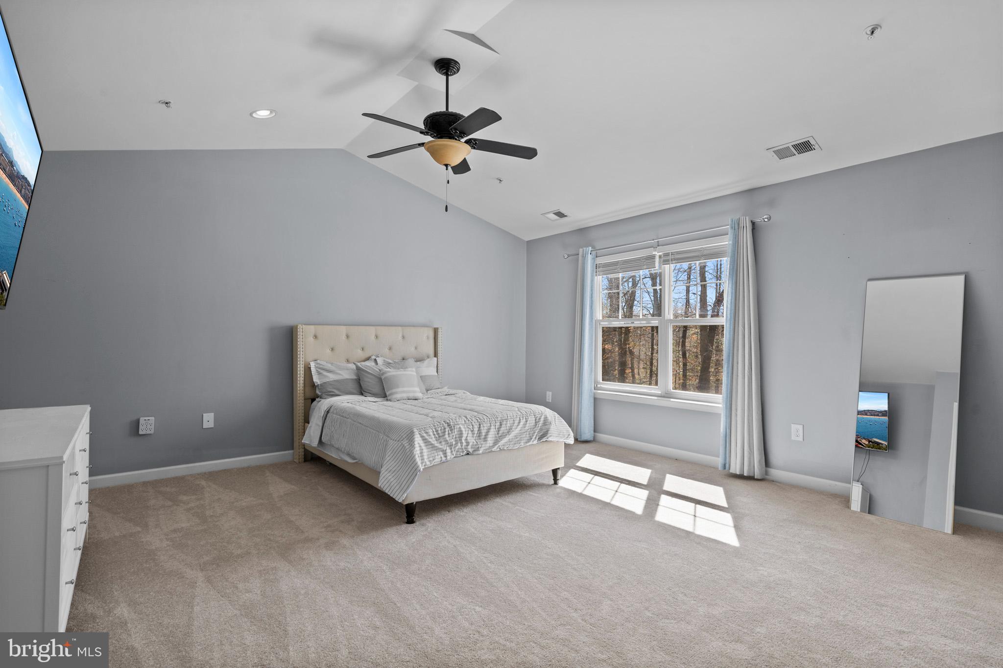 OAK TREE LANDING - Residential