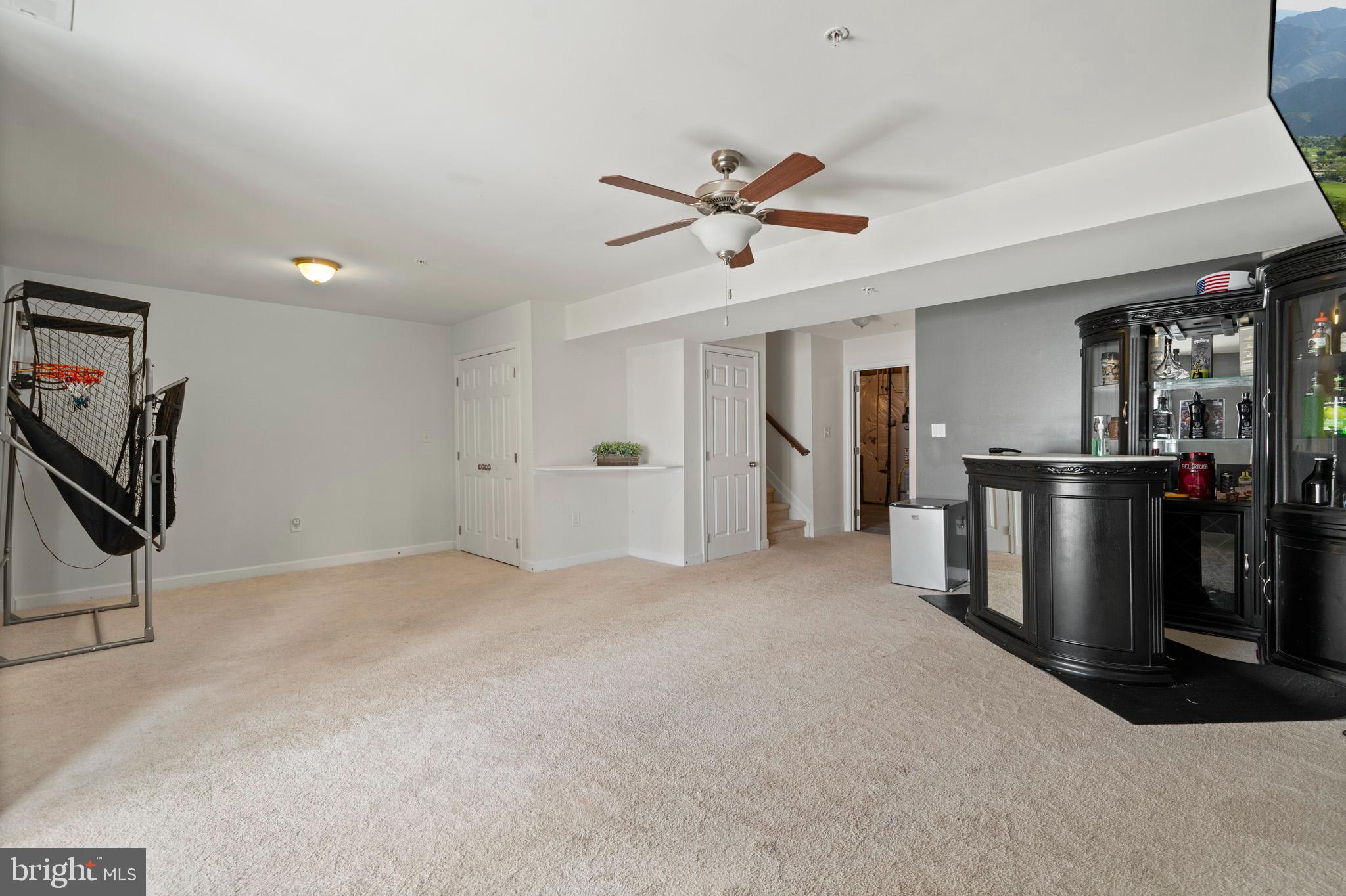 OAK TREE LANDING - Residential