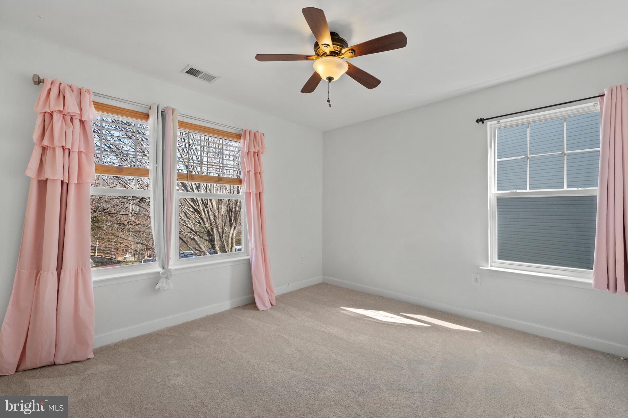OAK TREE LANDING - Residential