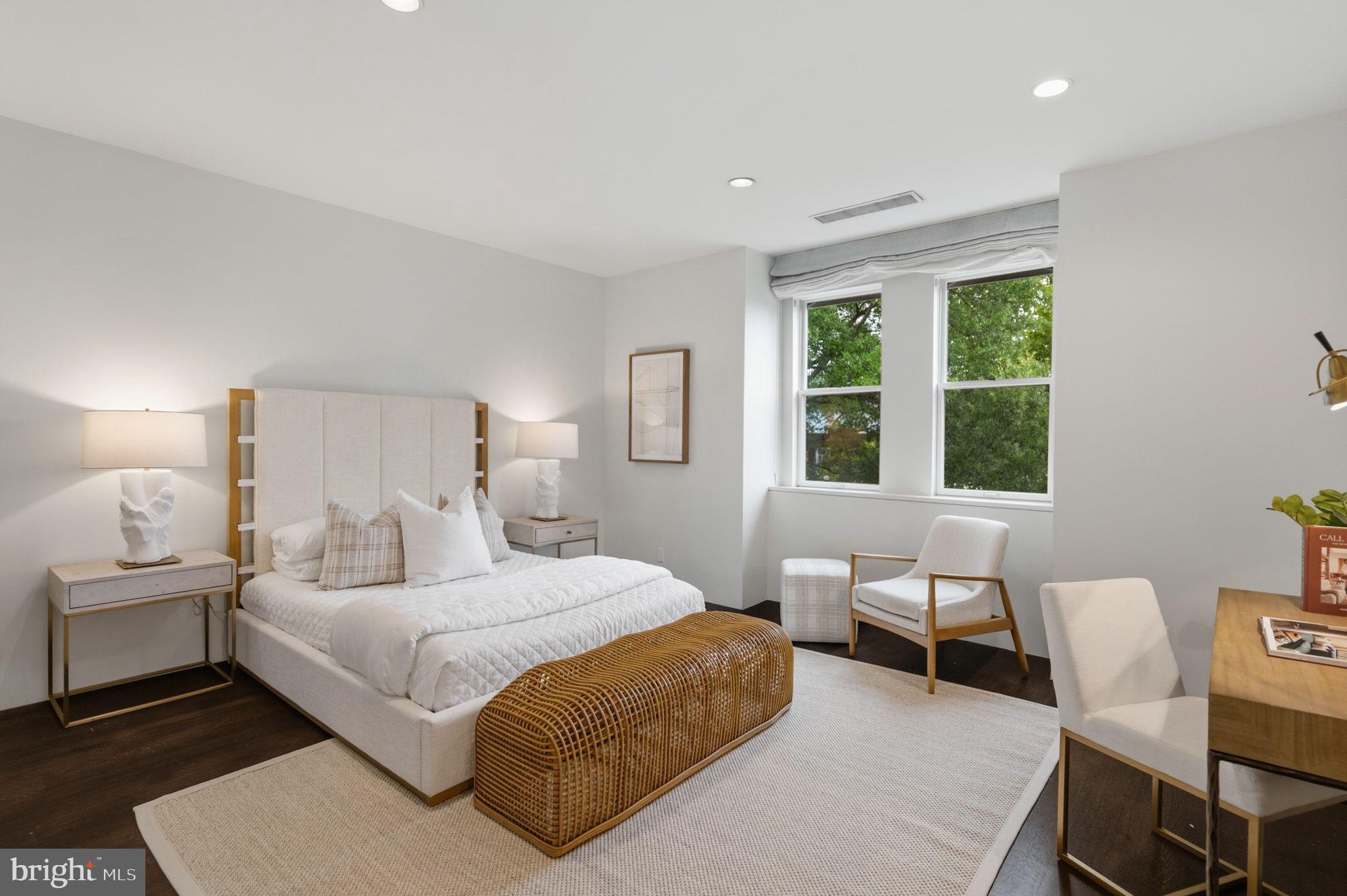 GEORGETOWN - Residential