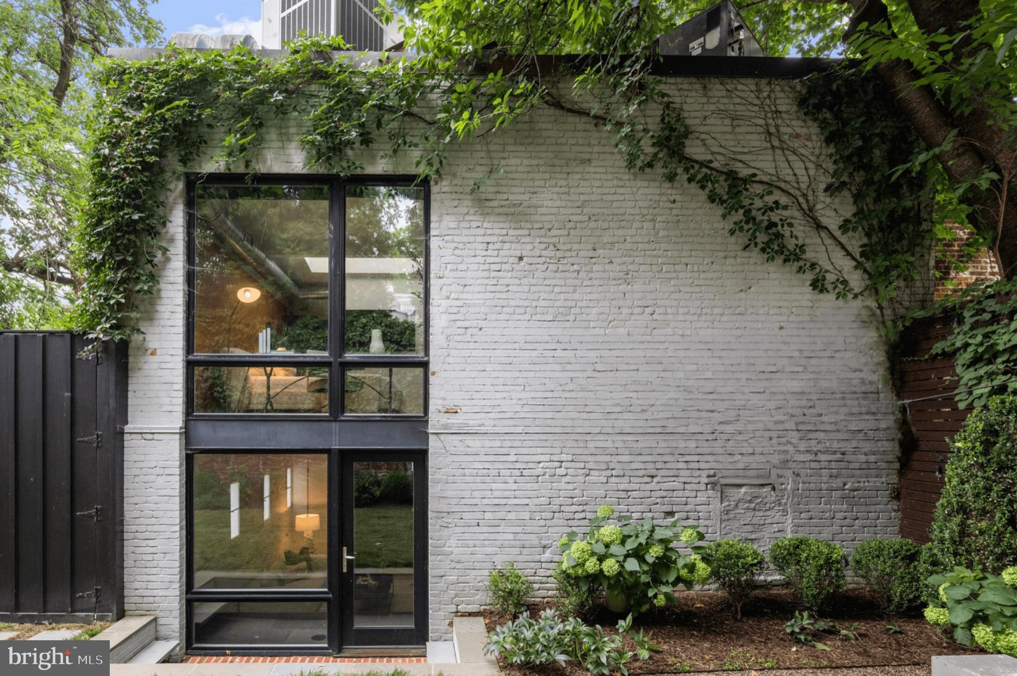 GEORGETOWN - Residential