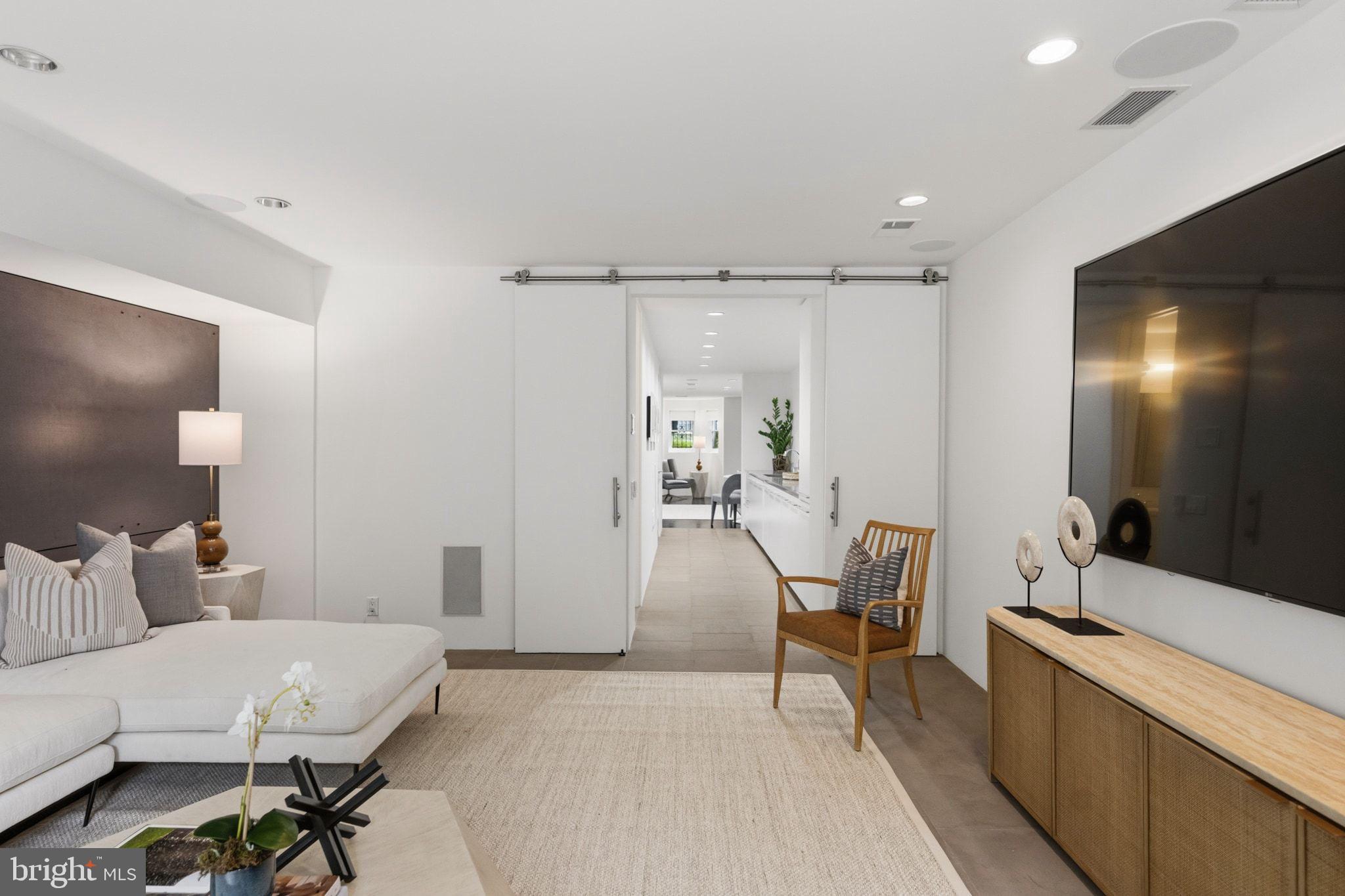 GEORGETOWN - Residential