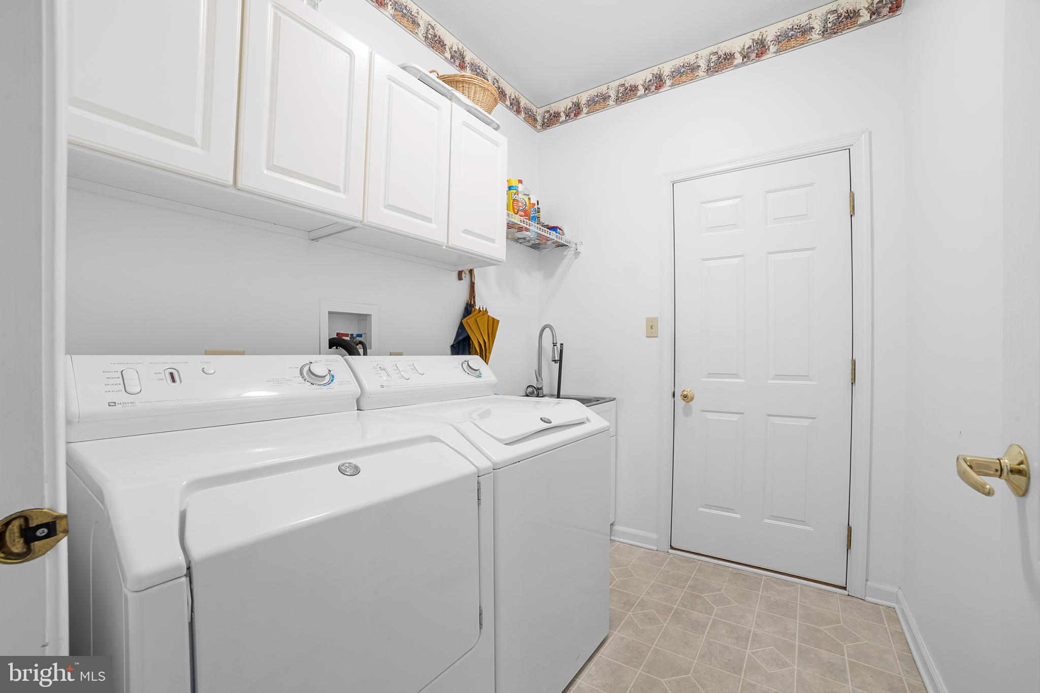 KINGSFIELD - Residential
