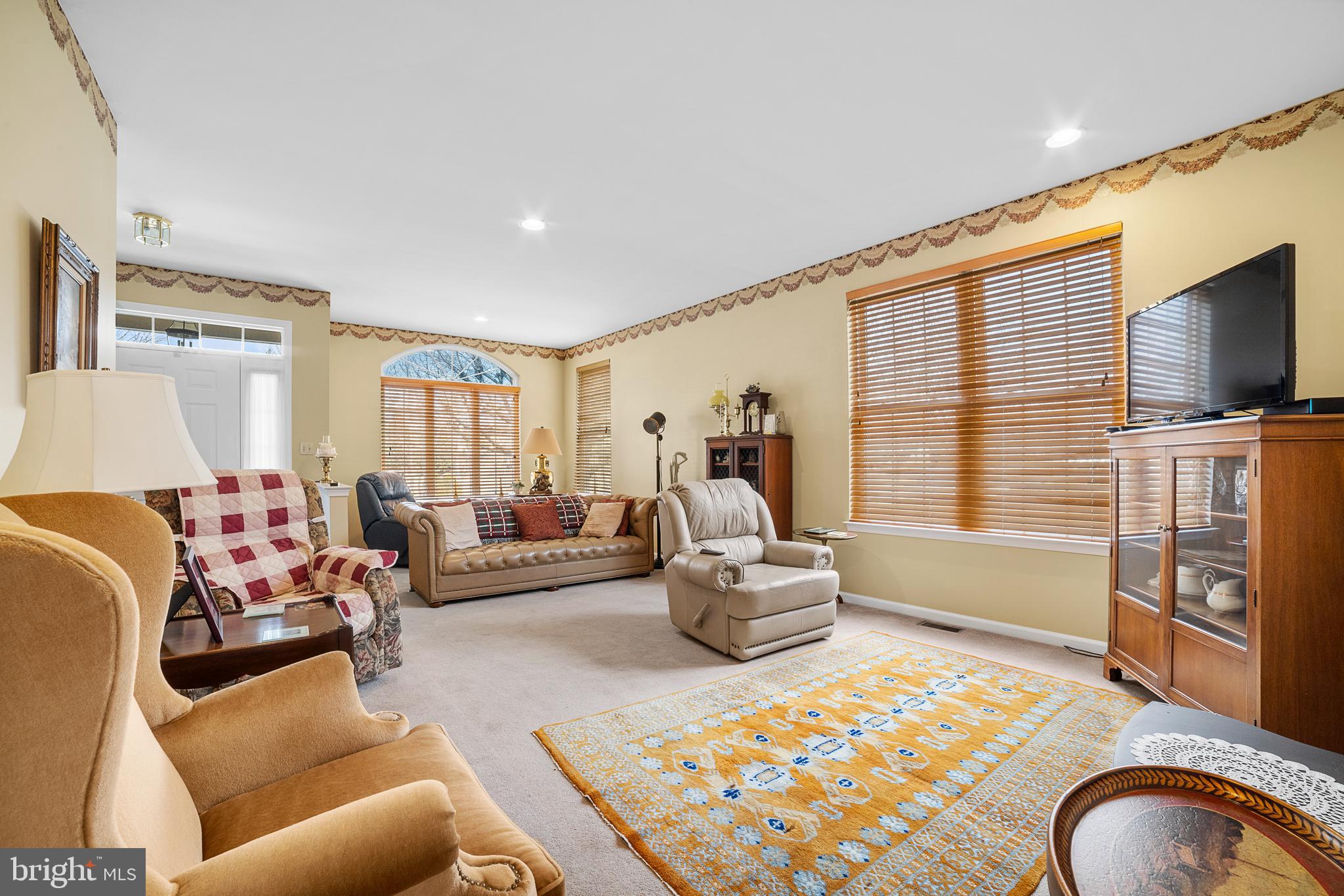 KINGSFIELD - Residential