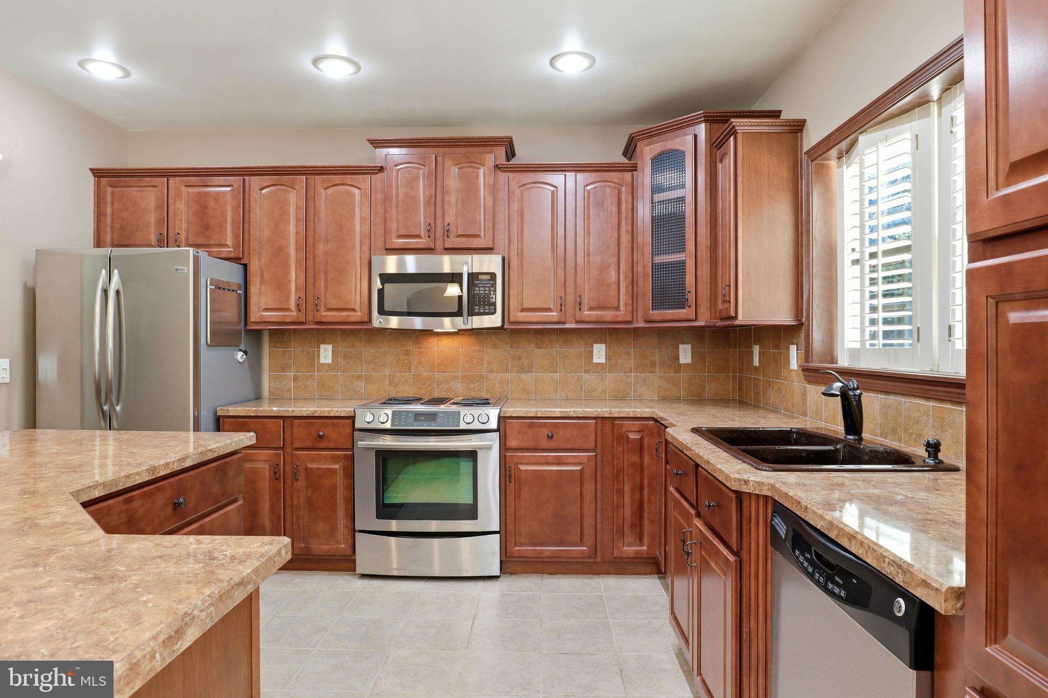 LOWER WINDSOR TWP - Residential