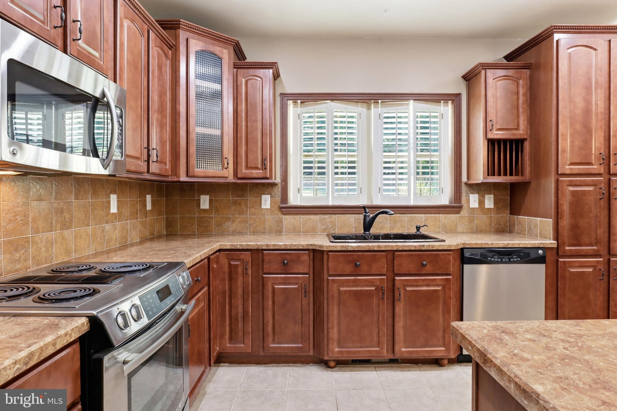 LOWER WINDSOR TWP - Residential