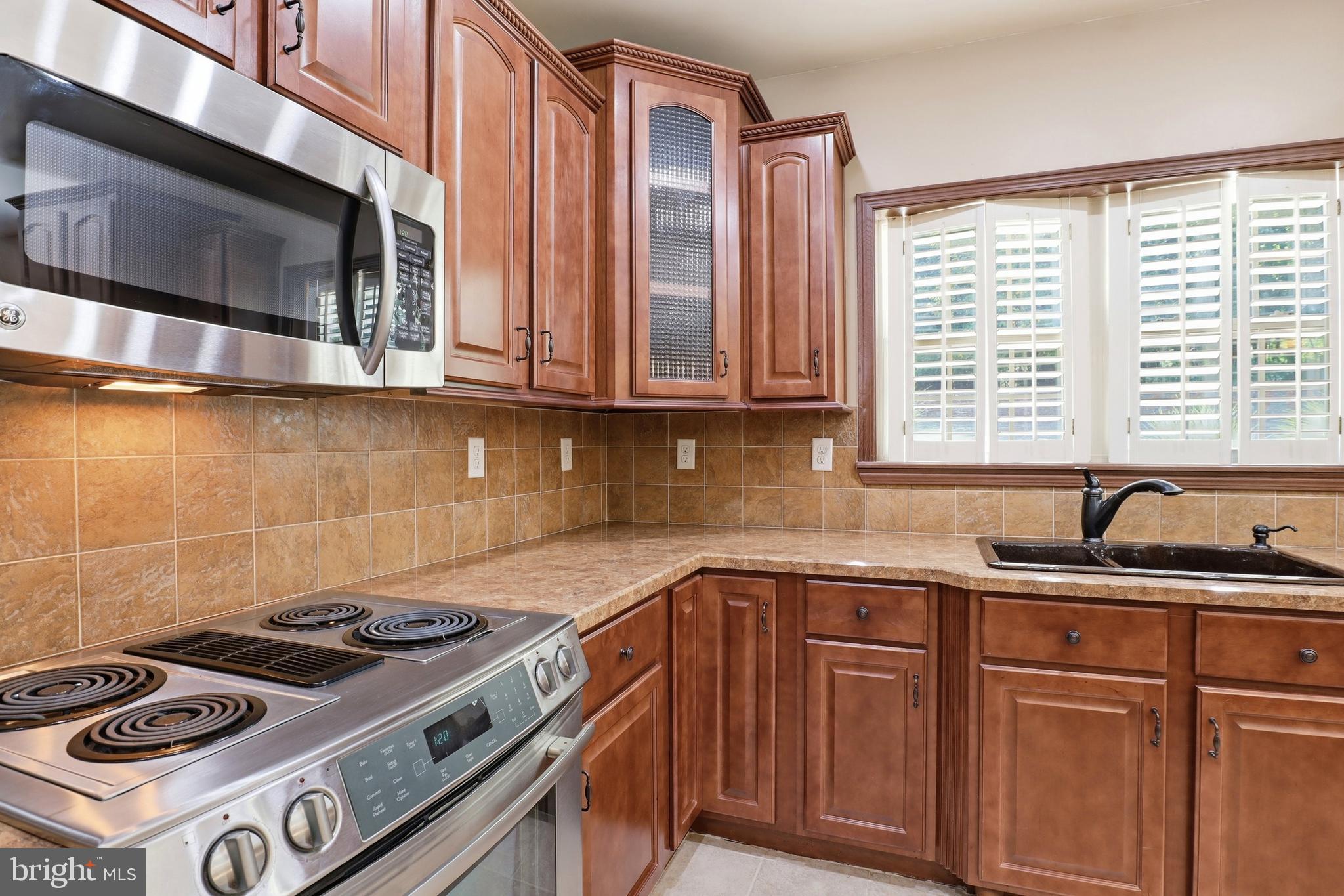 LOWER WINDSOR TWP - Residential
