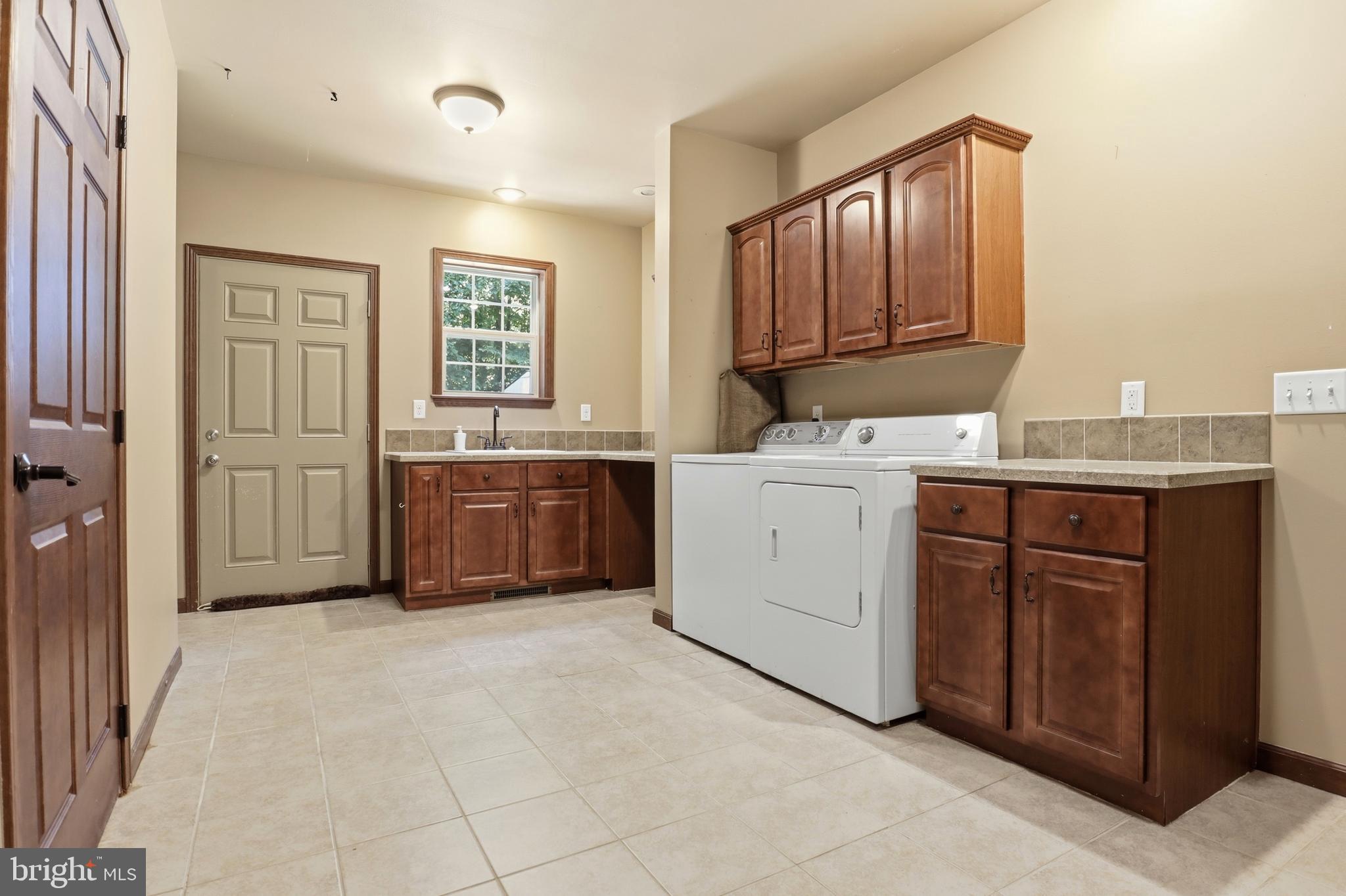 LOWER WINDSOR TWP - Residential