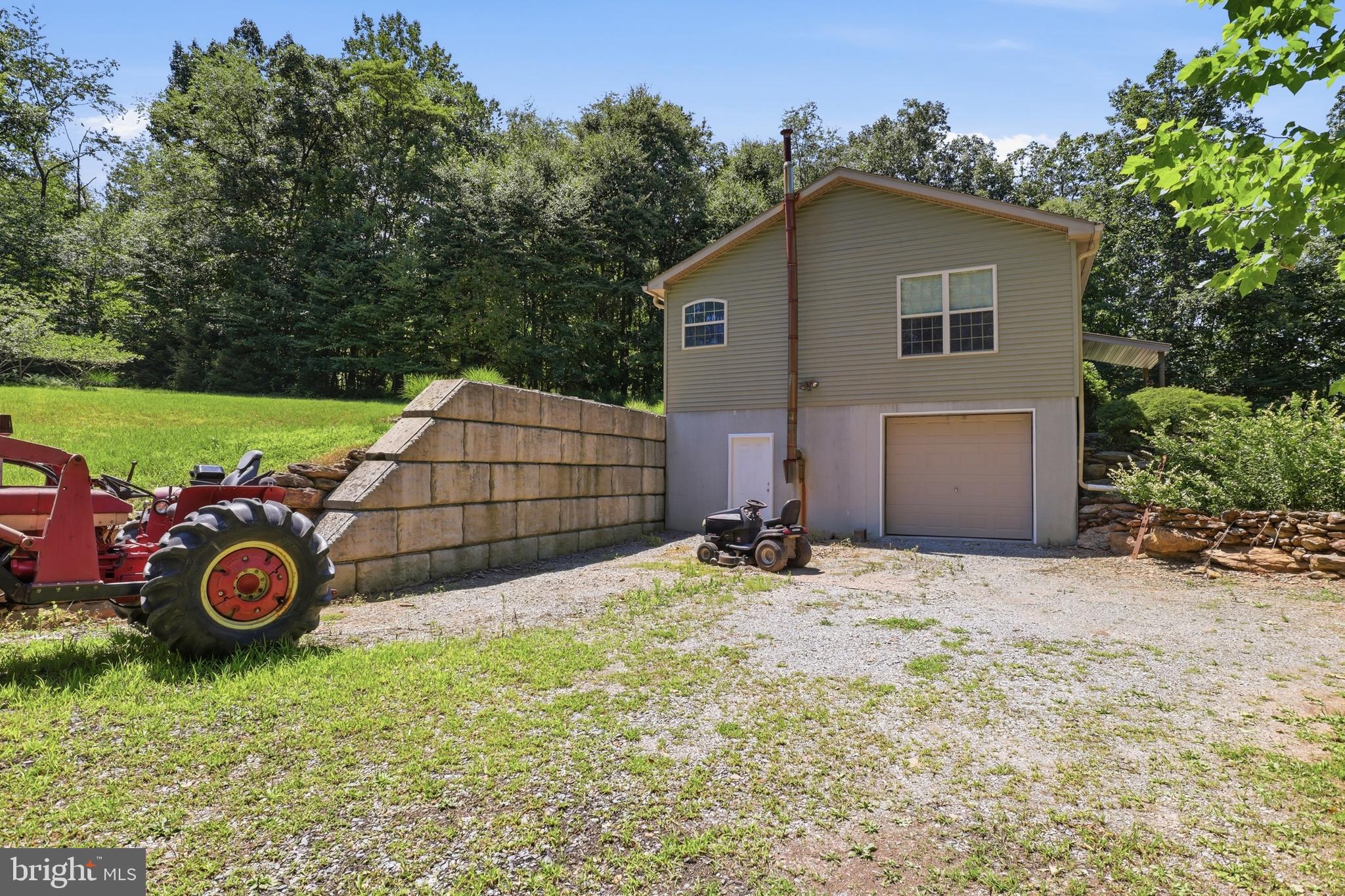 LOWER WINDSOR TWP - Residential