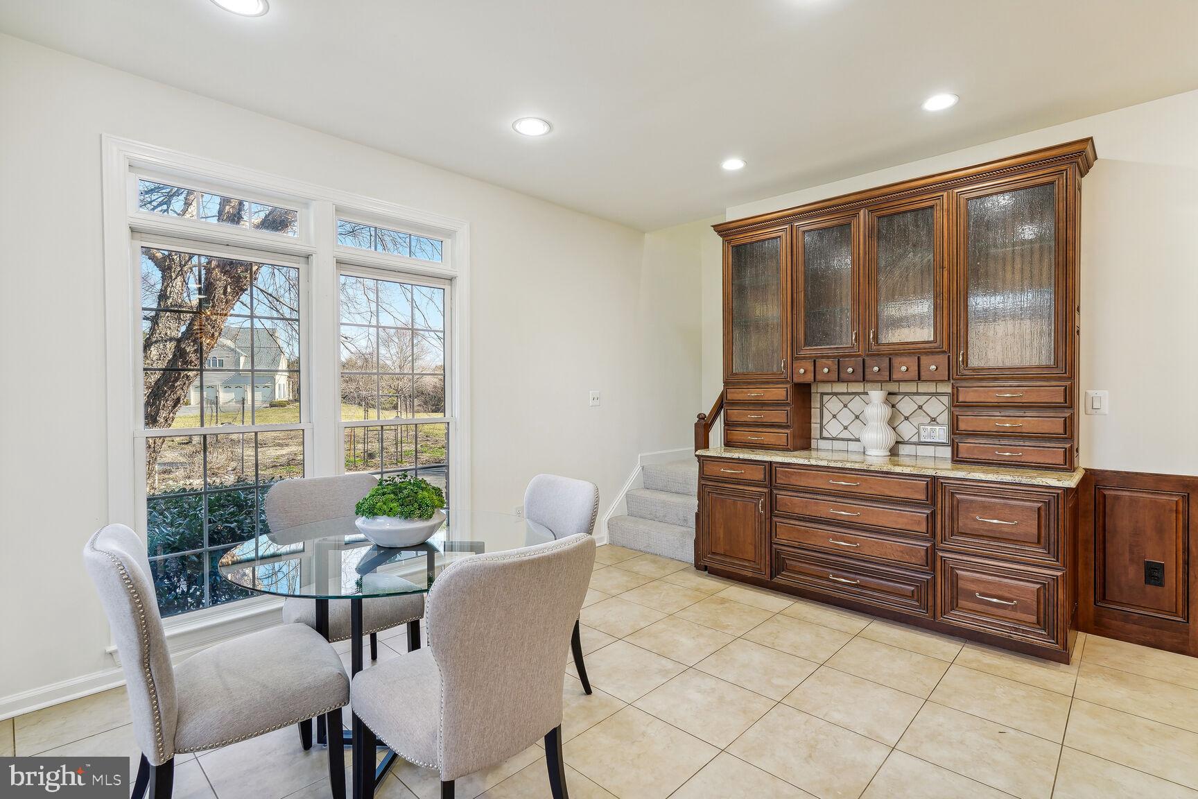 MT. PROSPECT - Residential