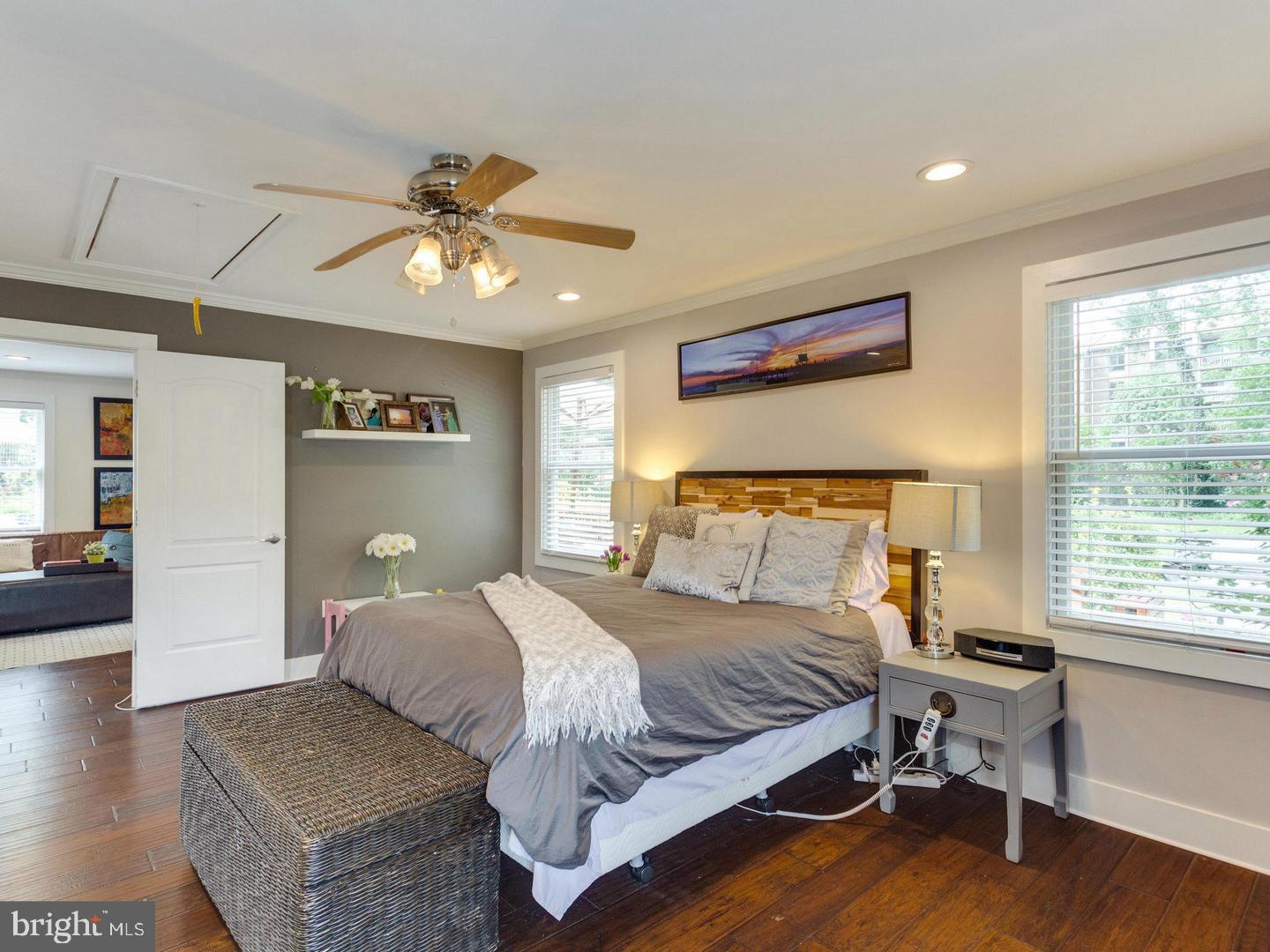 PIMMIT HILLS - Residential Lease