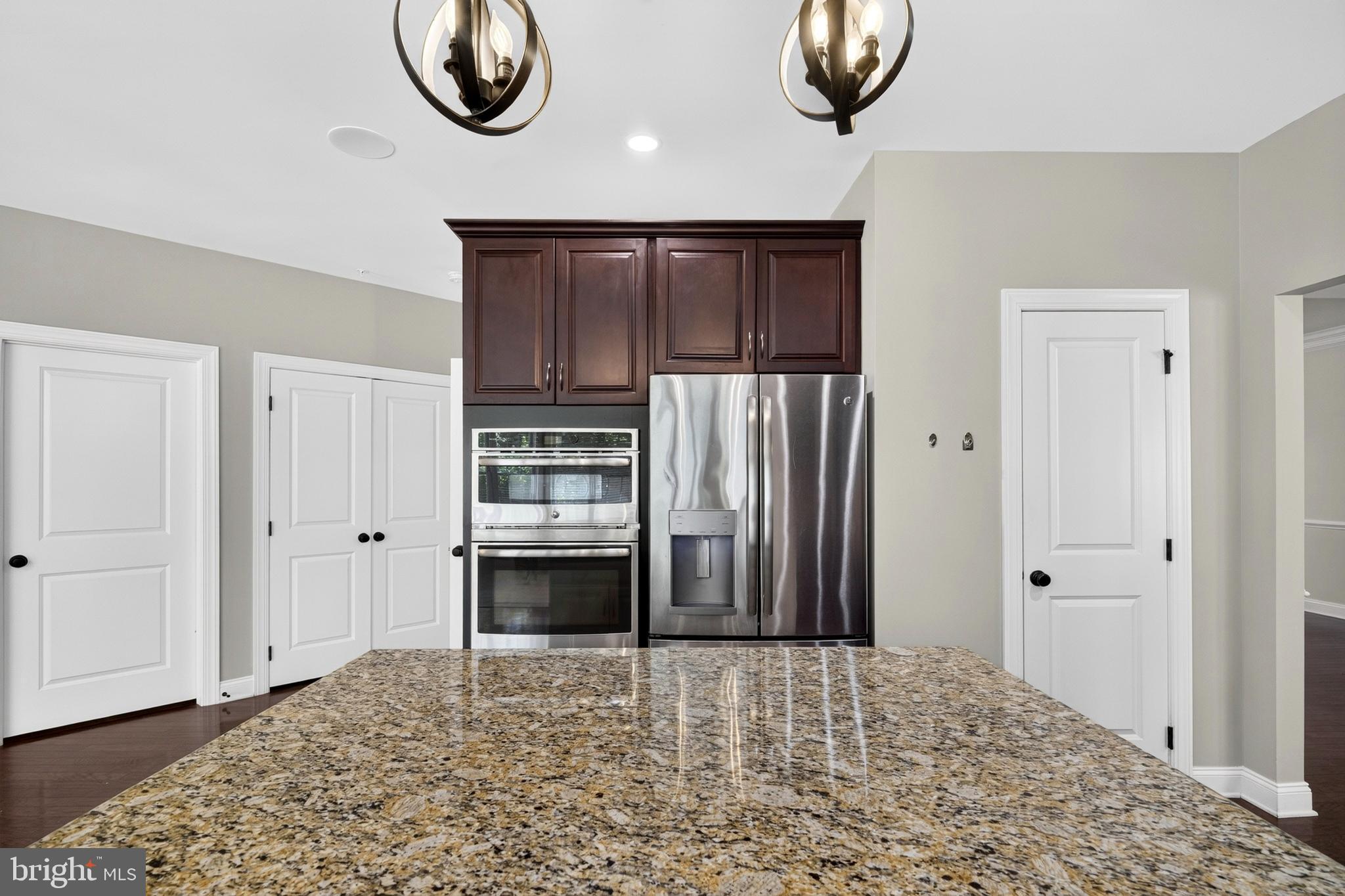 MARLBORO RIDGE - Residential