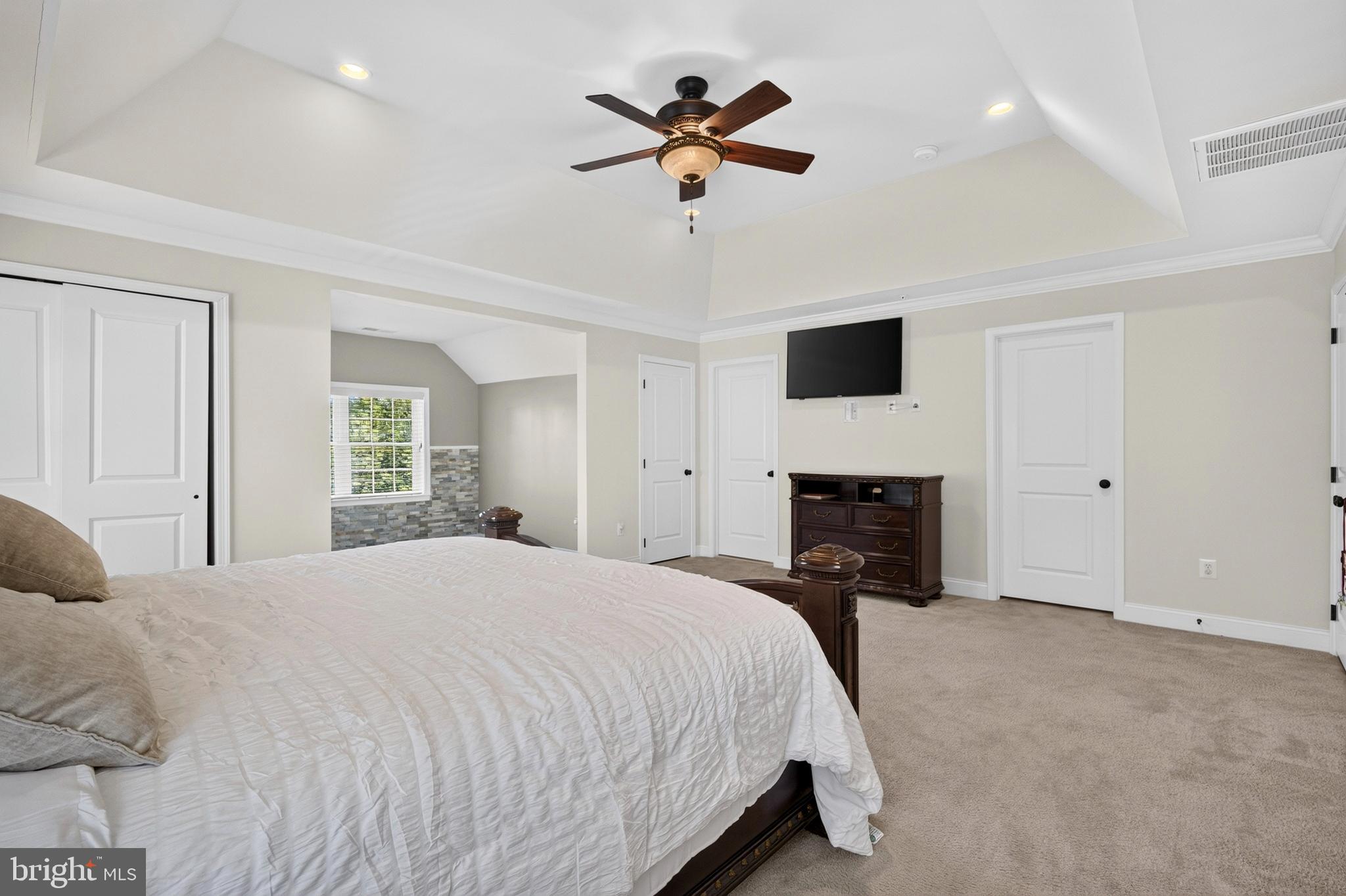 MARLBORO RIDGE - Residential