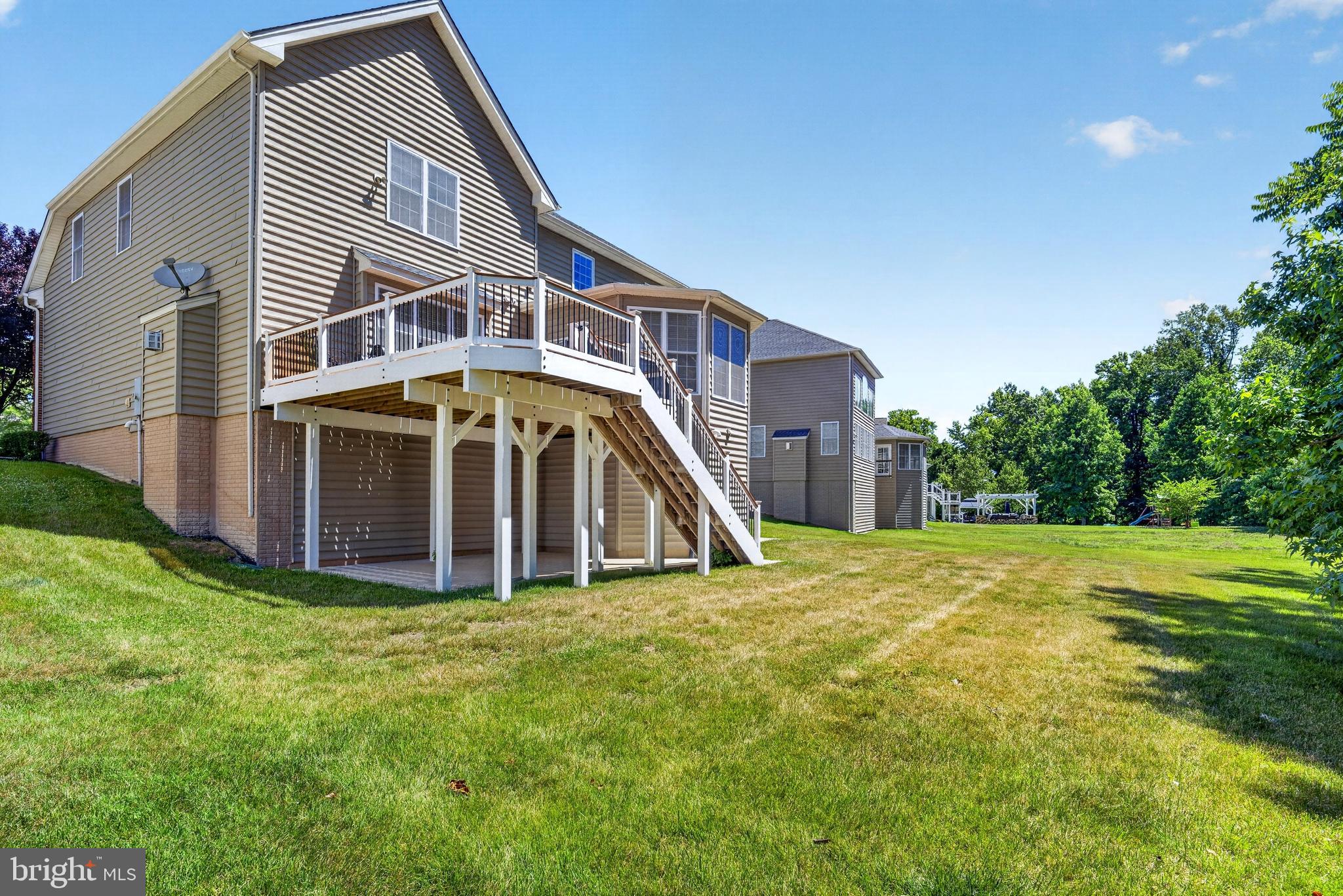 MARLBORO RIDGE - Residential