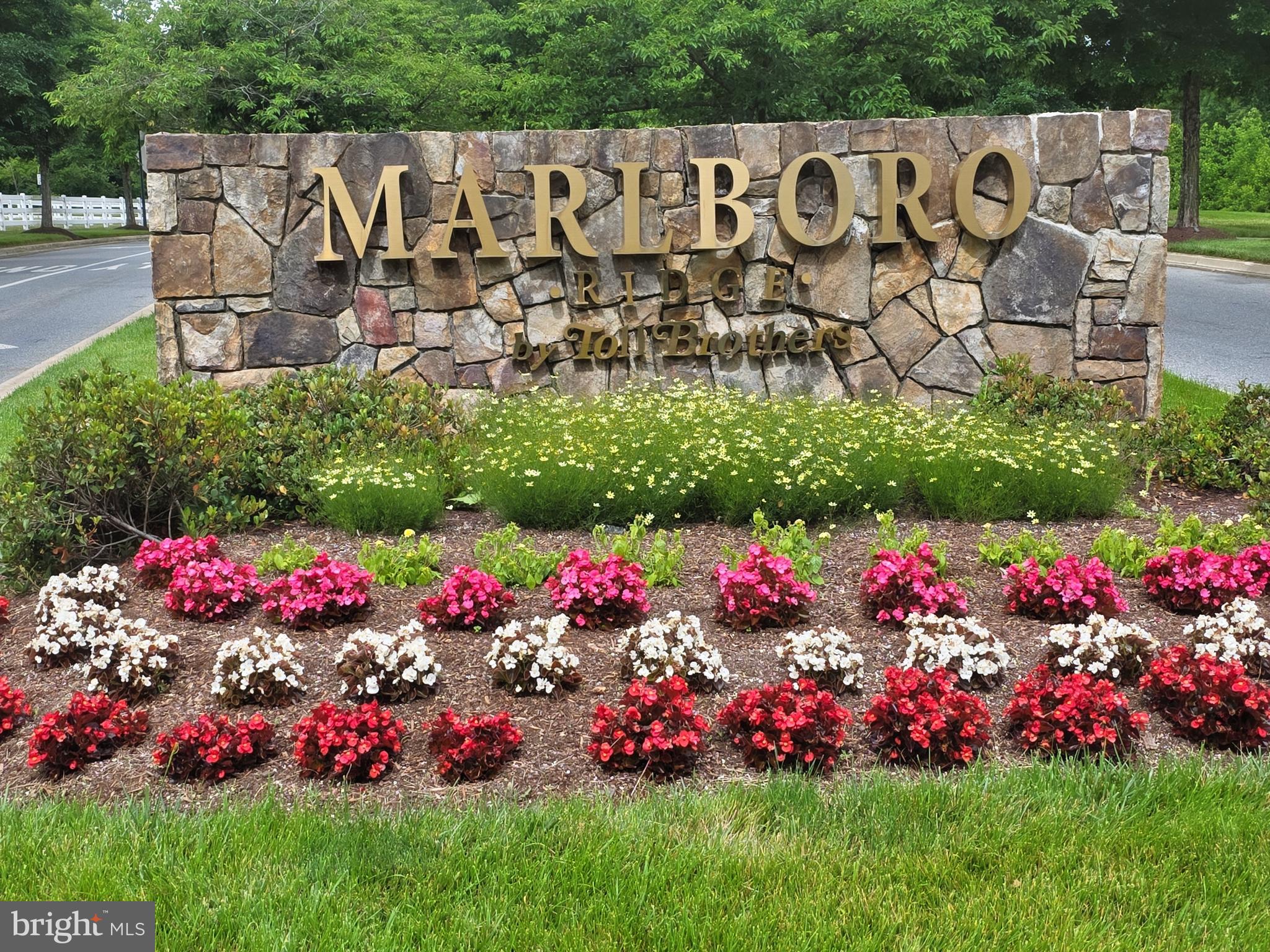 MARLBORO RIDGE - Residential