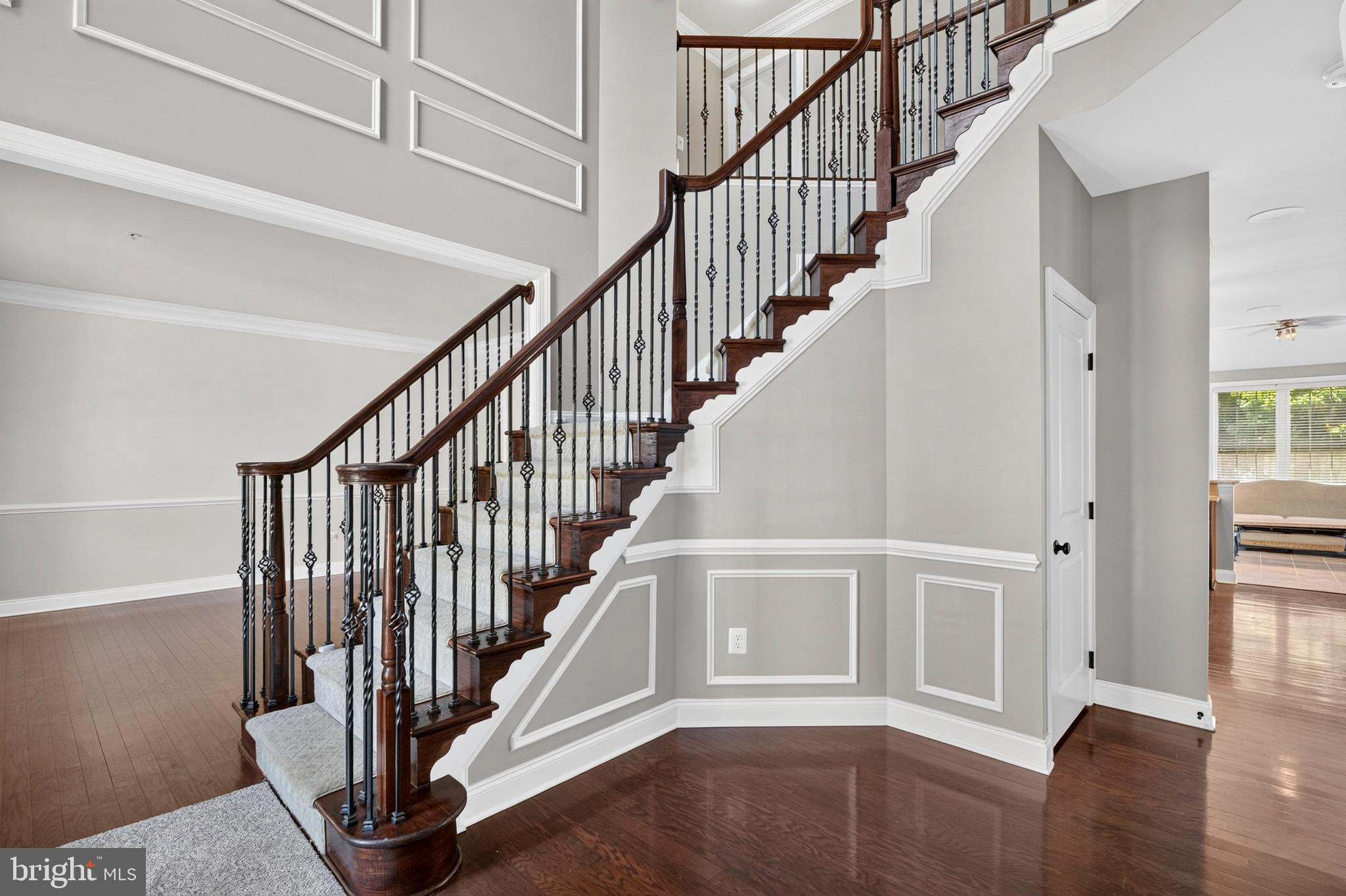 MARLBORO RIDGE - Residential