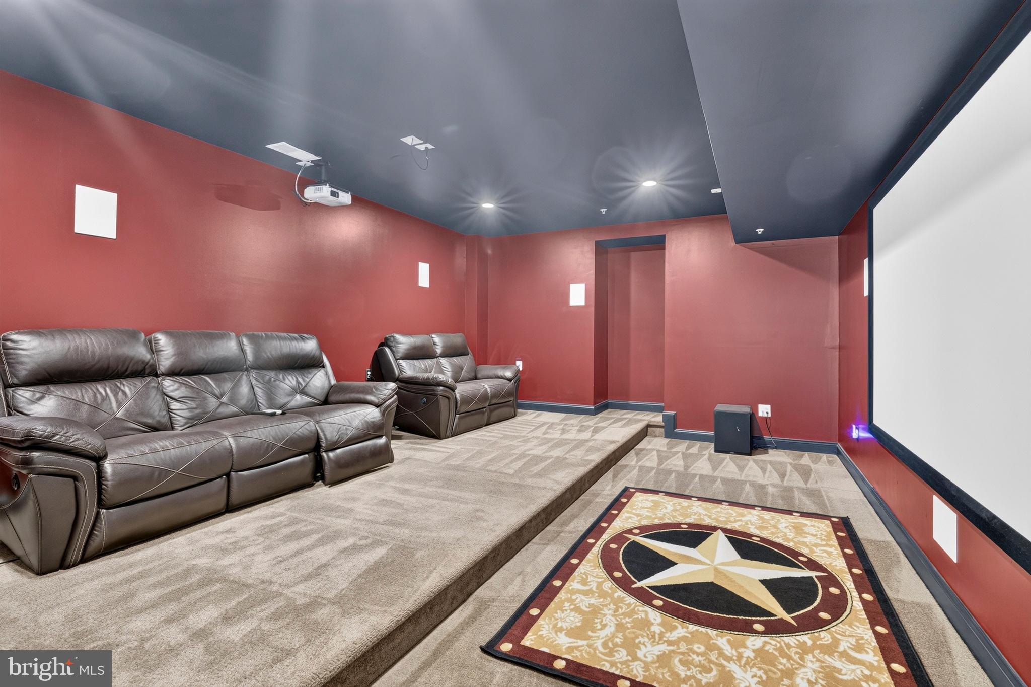 MARLBORO RIDGE - Residential