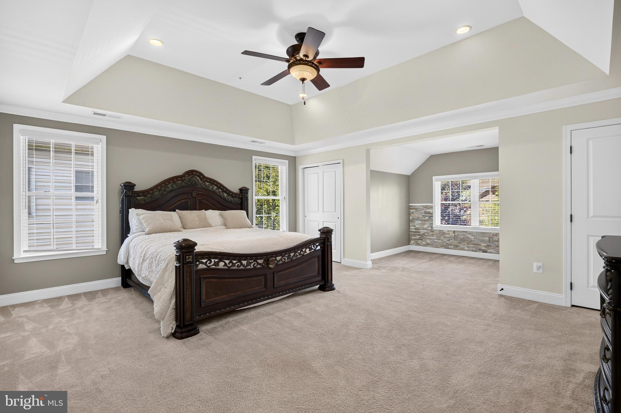 MARLBORO RIDGE - Residential