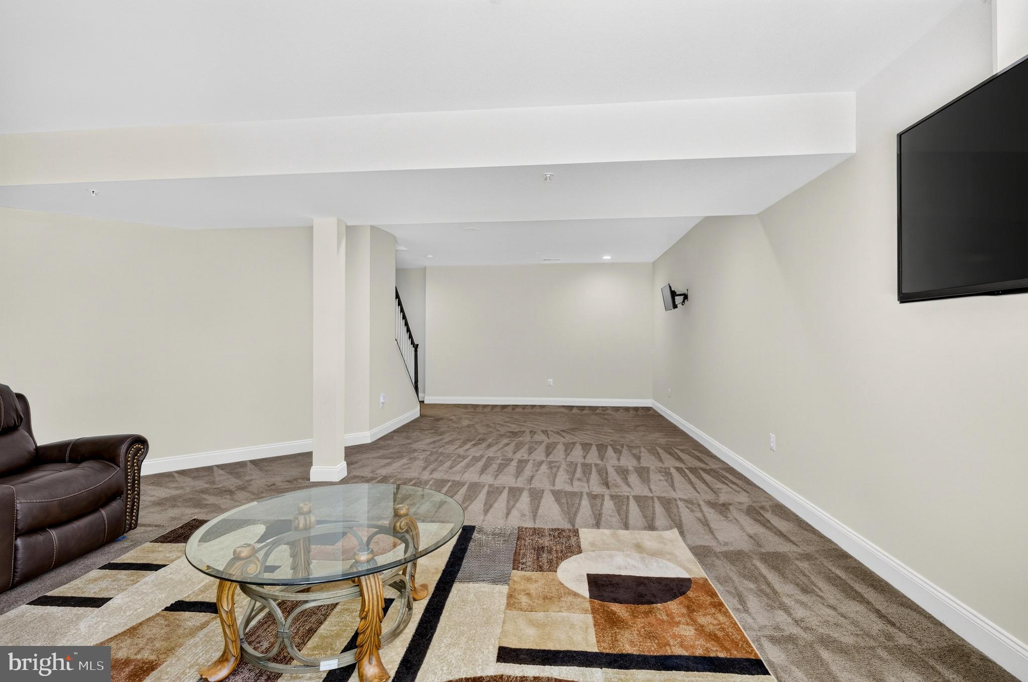 MARLBORO RIDGE - Residential