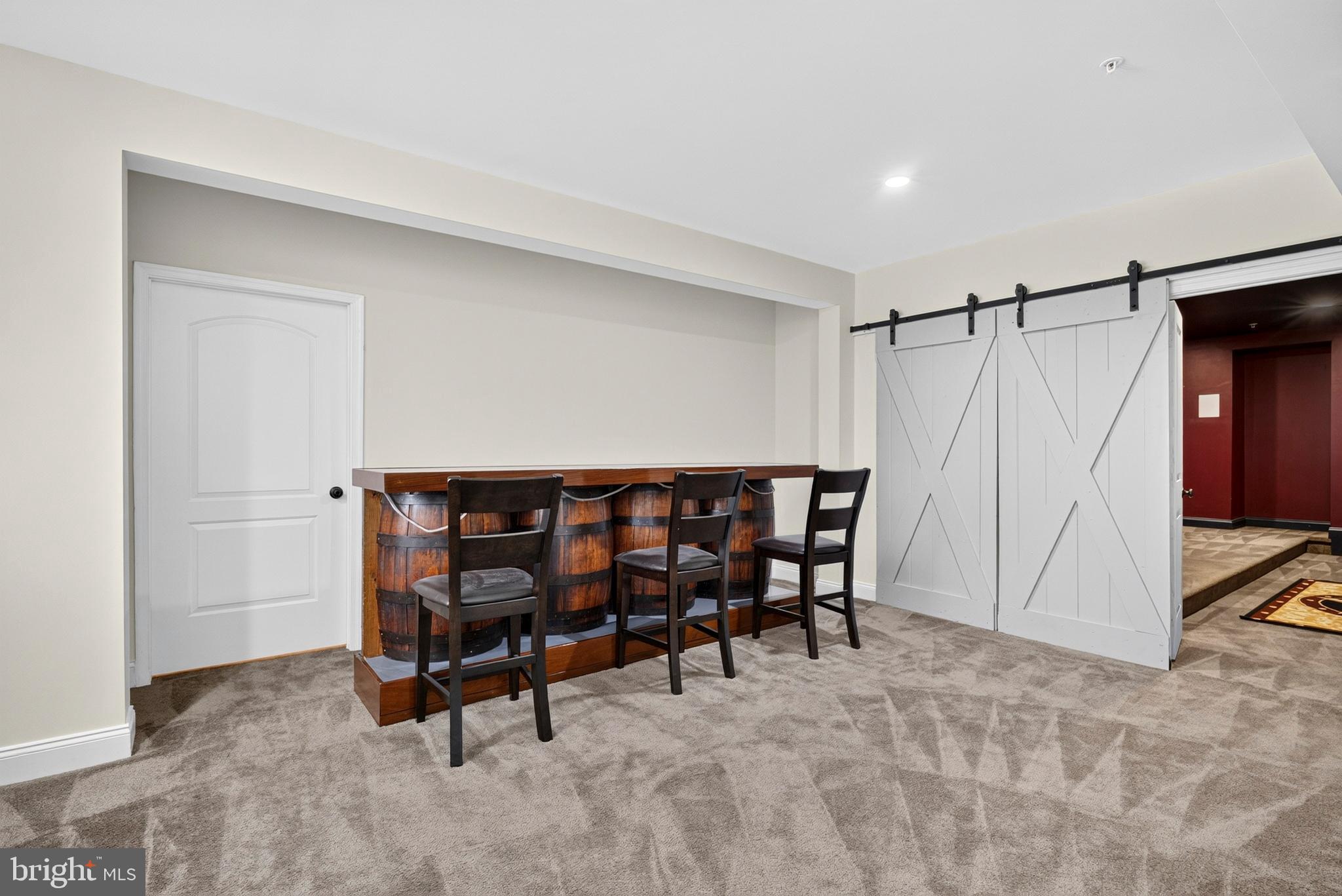 MARLBORO RIDGE - Residential