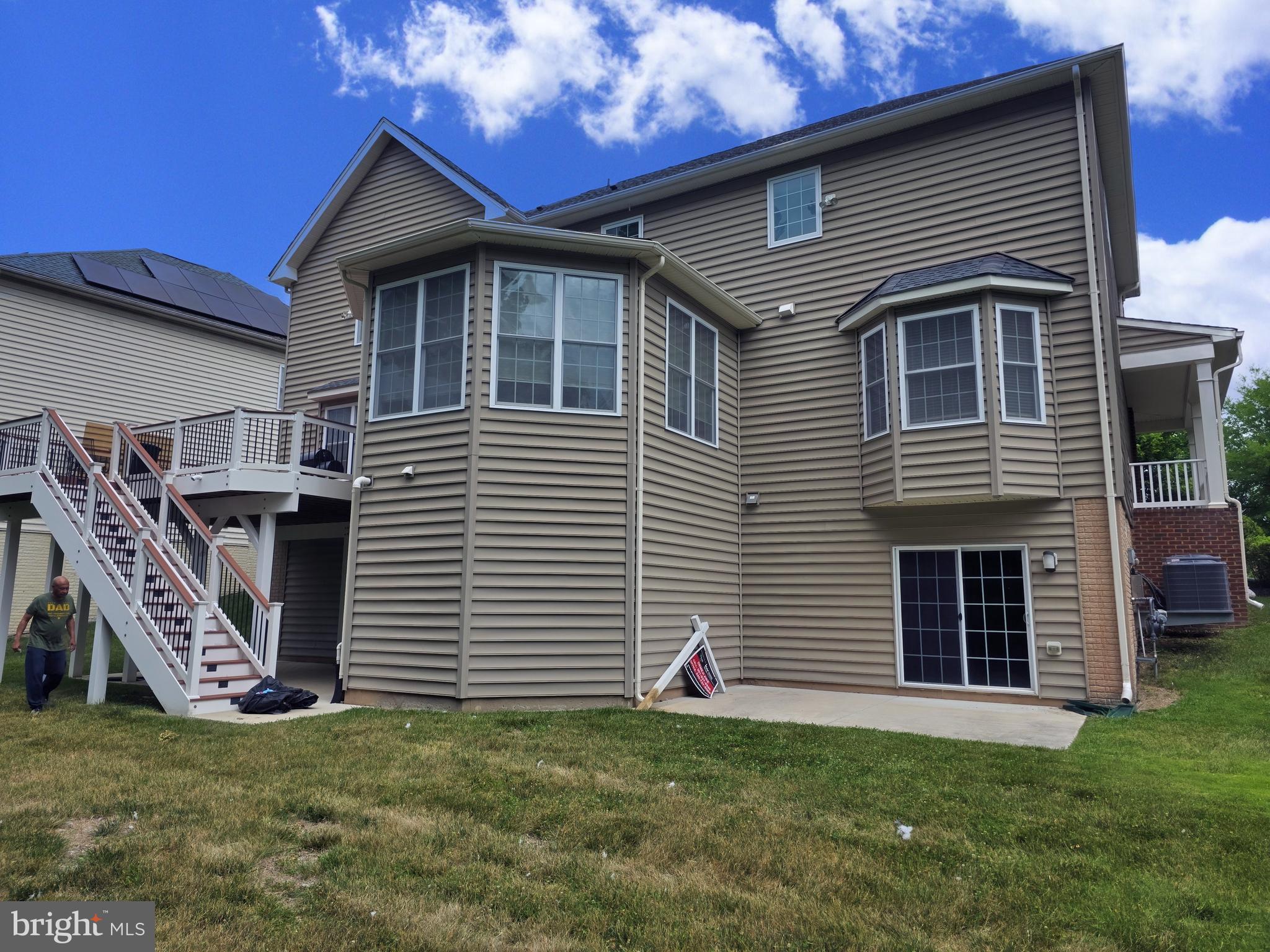 MARLBORO RIDGE - Residential